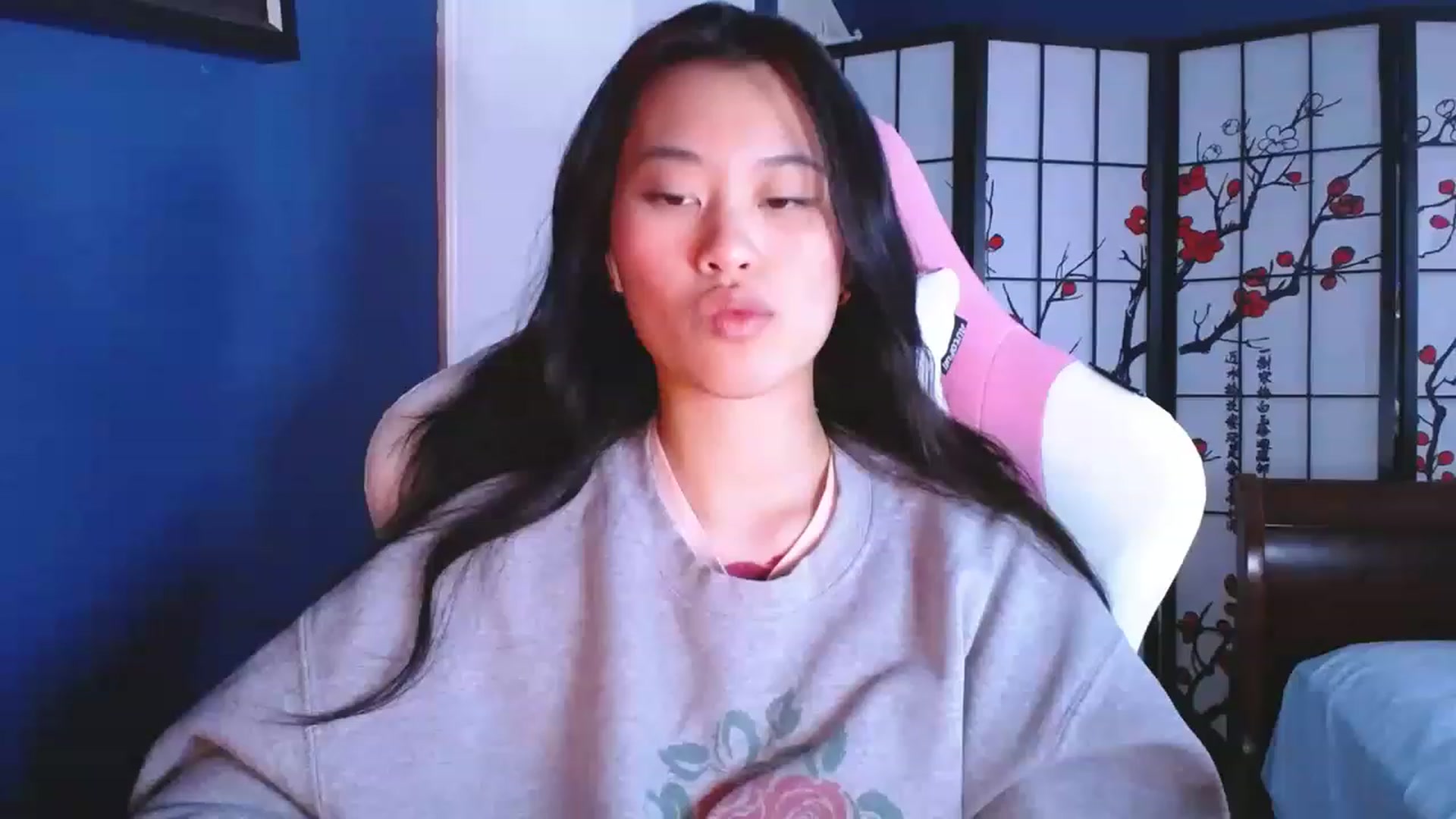 Gallery image thumbnail from BabyMoonCakes's myfreecams stream on, 01/18/2023, 19:29 image 11 of 20