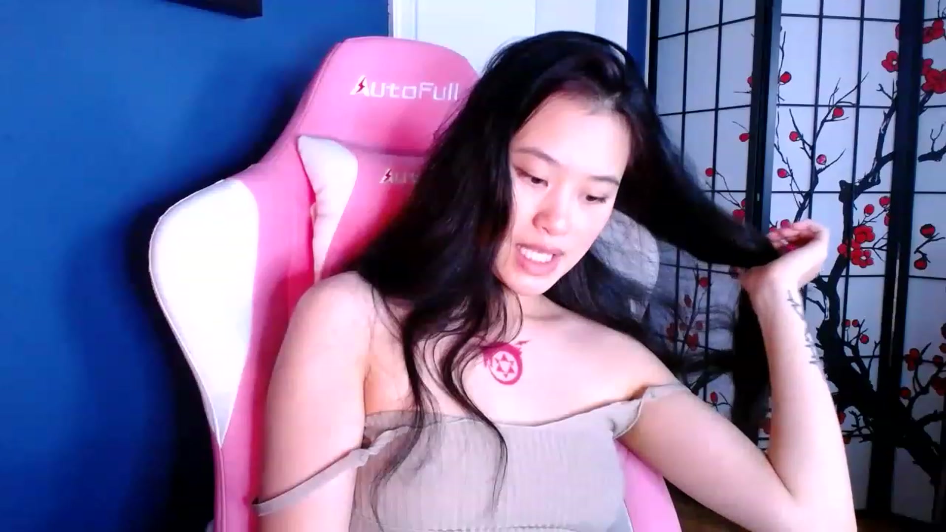 Gallery image thumbnail from BabyMoonCakes's myfreecams stream on, 01/20/2023, 18:54 image 16 of 20