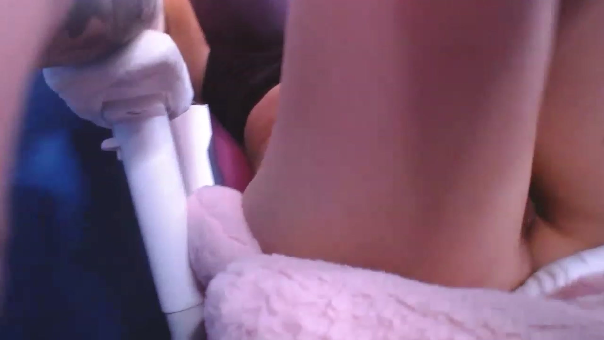 Gallery image thumbnail from BabyMoonCakes's myfreecams stream on, 02/01/2023, 18:19 image 11 of 20
