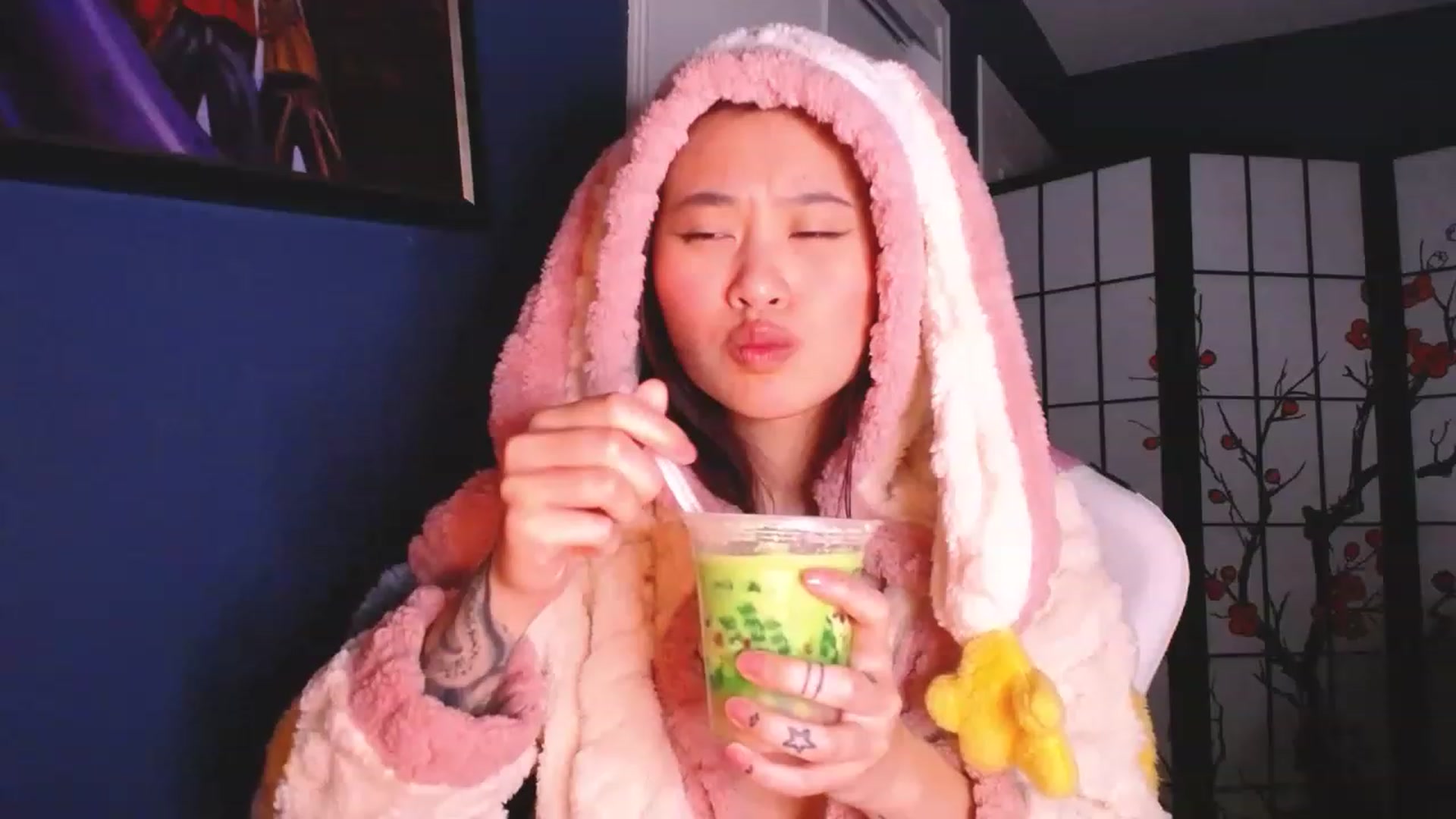 Gallery image thumbnail from BabyMoonCakes's myfreecams stream on, 02/02/2023, 23:49 image 8 of 20