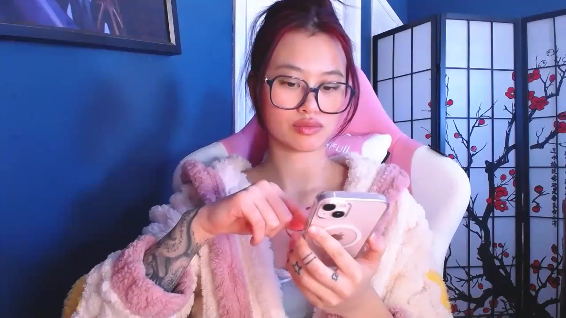 Gallery image thumbnail from BabyMoonCakes's myfreecams stream on, 02/03/2023, 18:27 image 19 of 20