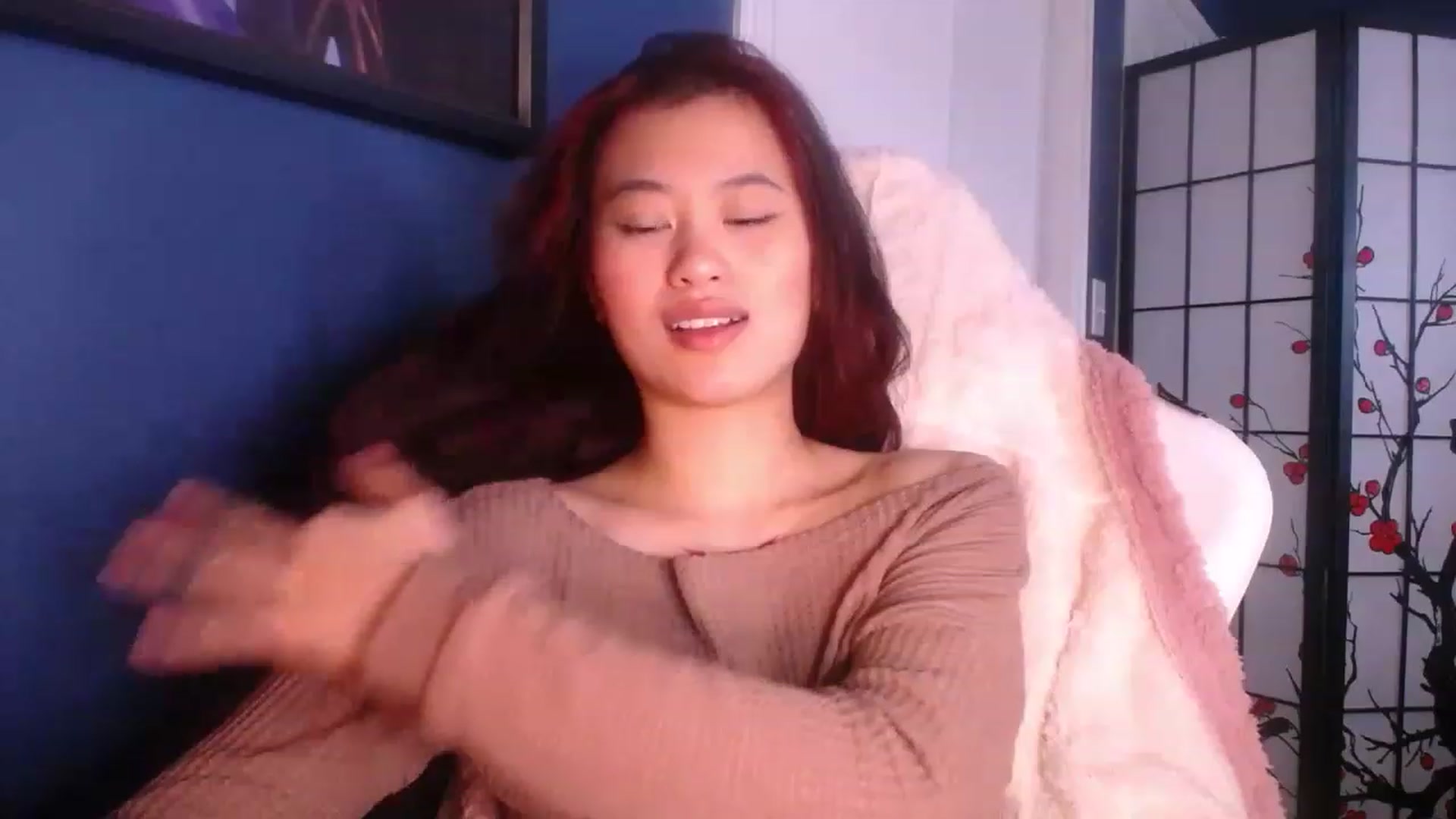 Gallery image thumbnail from BabyMoonCakes's myfreecams stream on, 02/10/2023, 18:47 image 17 of 20