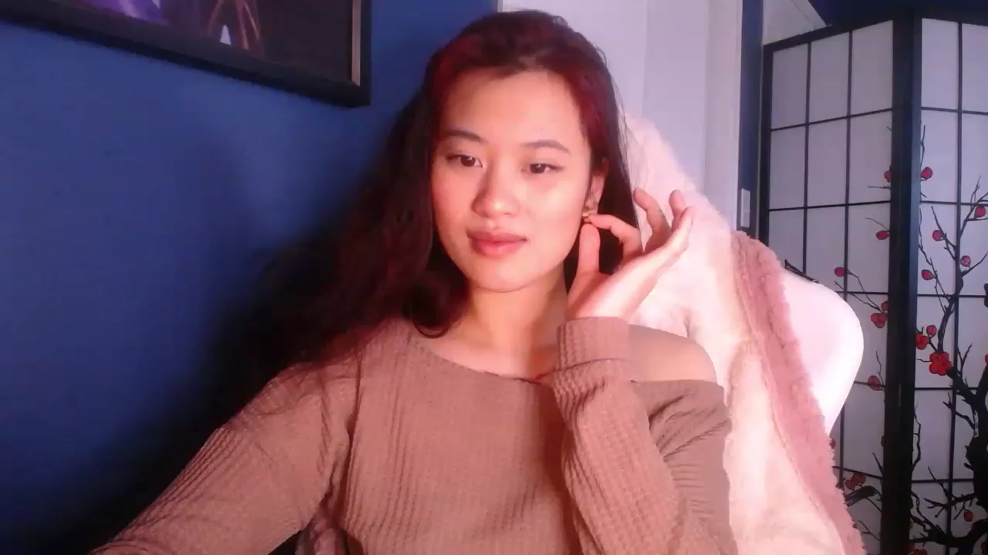 Gallery image thumbnail from BabyMoonCakes's myfreecams stream on, 02/10/2023, 18:47 image 15 of 20
