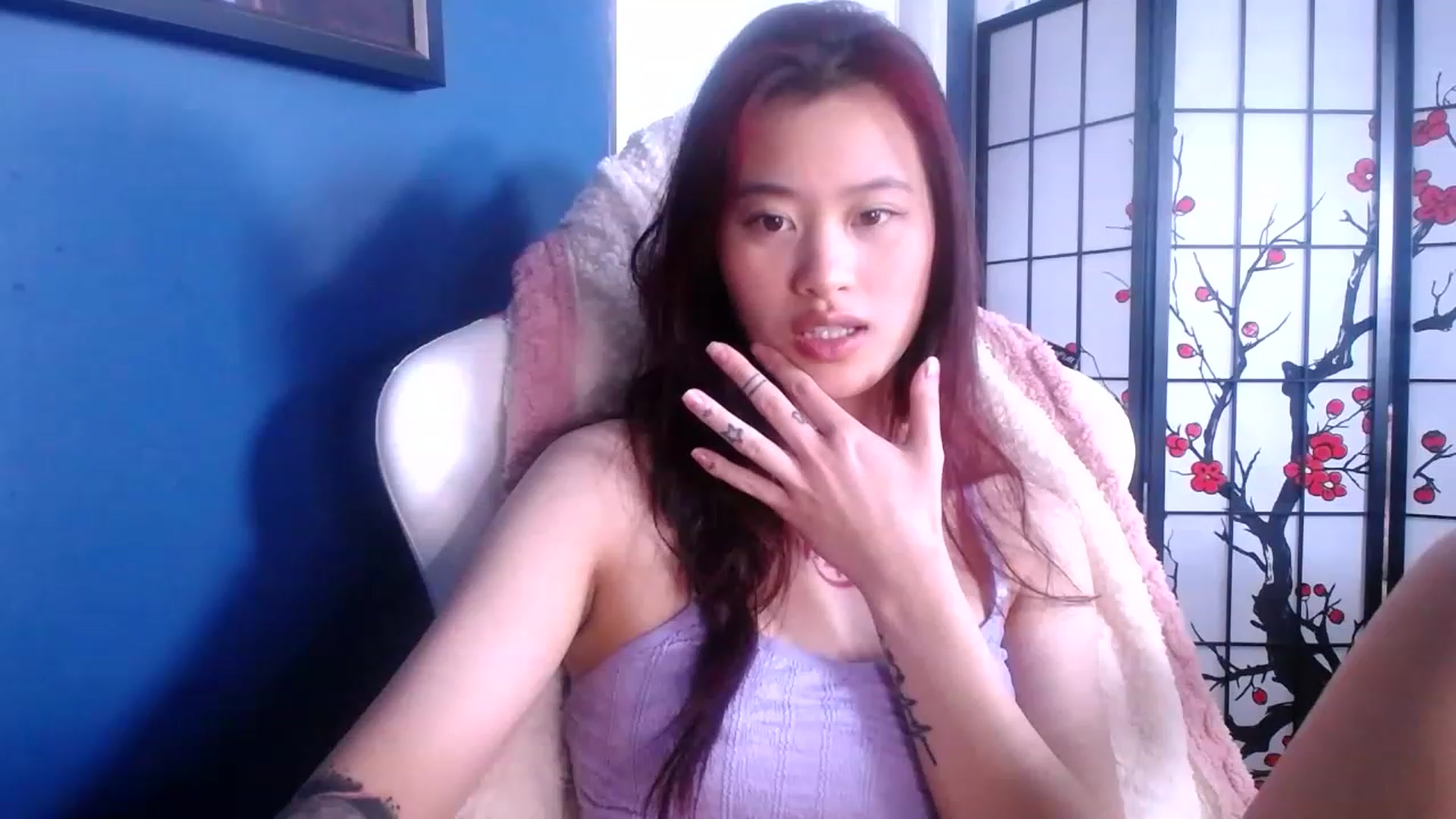 Gallery image thumbnail from BabyMoonCakes's myfreecams stream on, 03/01/2023, 18:19 image 10 of 20