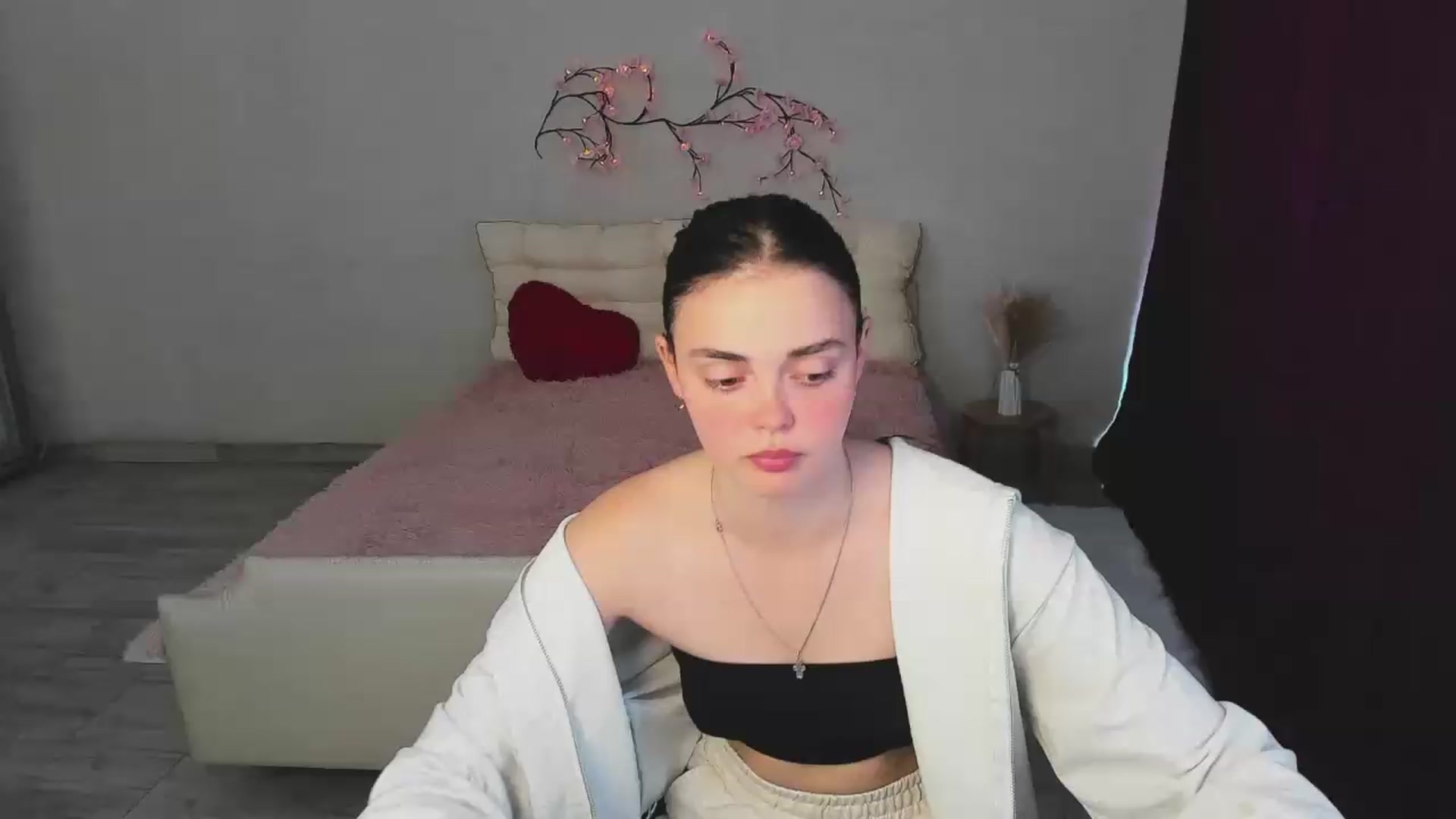 Gallery image thumbnail from BabyNoire's myfreecams stream on, 05/19/2026, 11:28 image 4 of 20