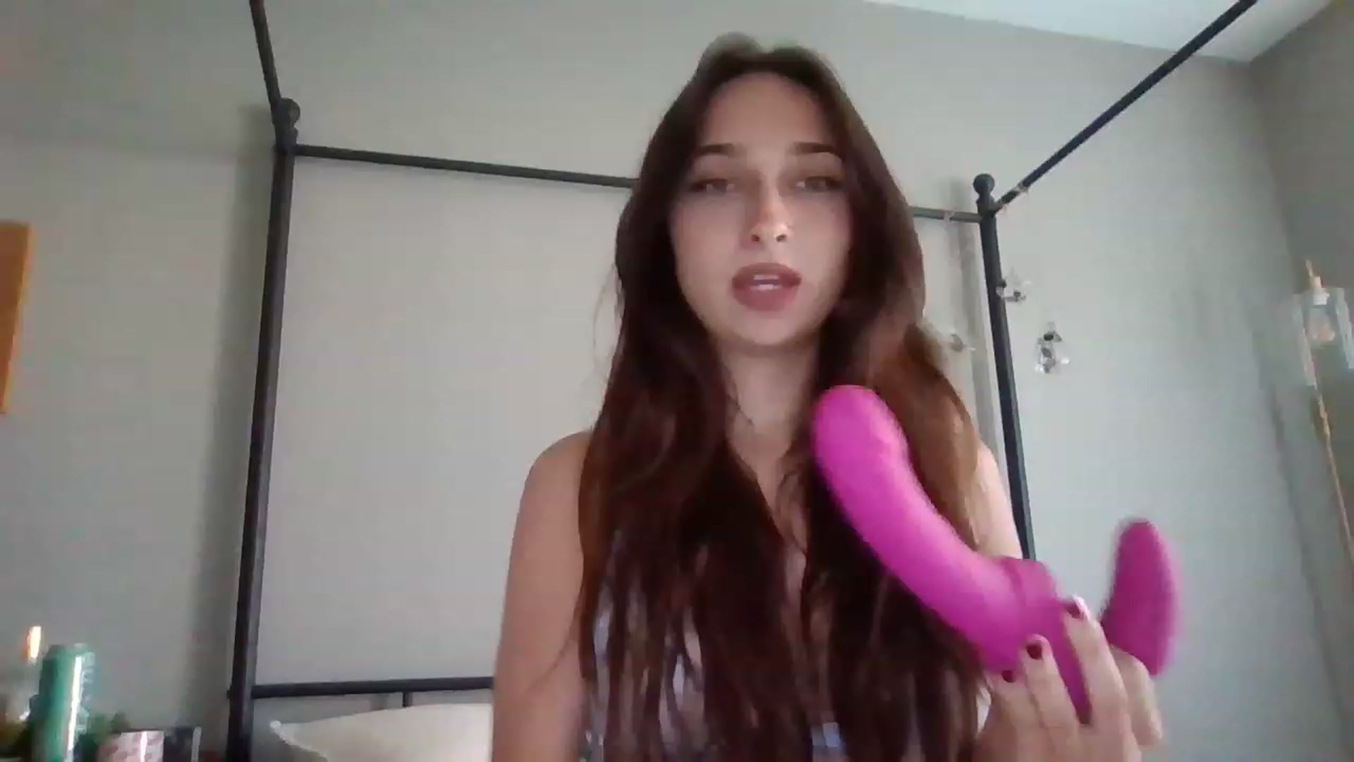 Gallery image thumbnail from BabyRain444's myfreecams stream on, 06/29/2023, 24:28 image 14 of 20