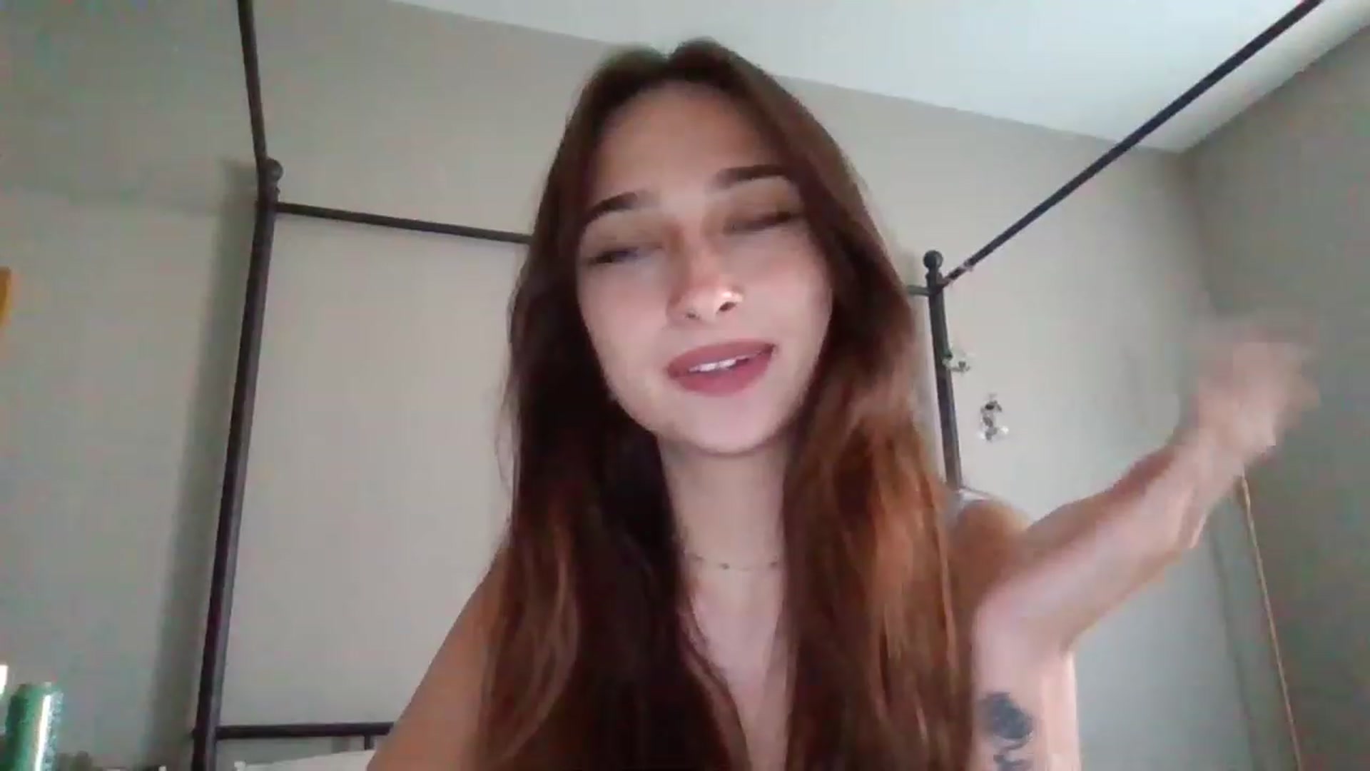Gallery image thumbnail from BabyRain444's myfreecams stream on, 06/29/2023, 24:28 image 10 of 20