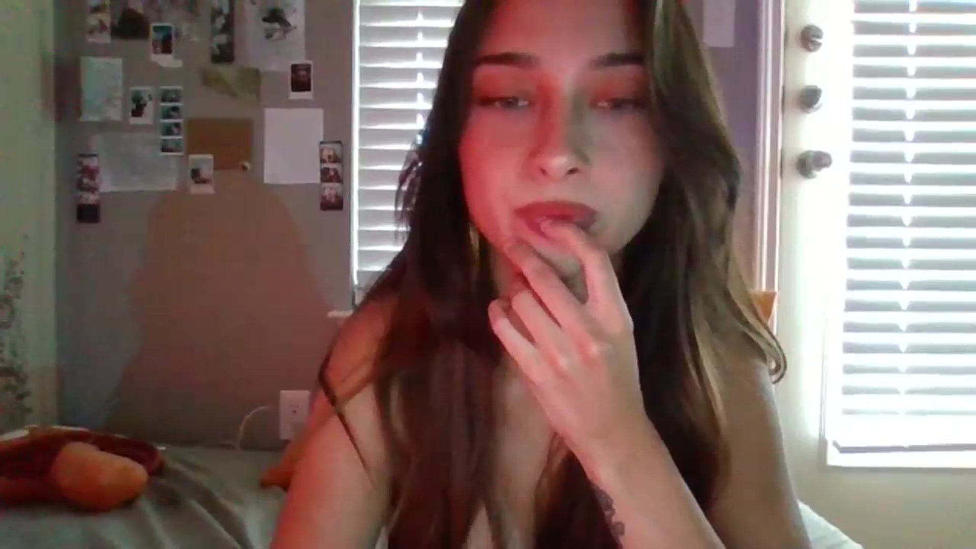 Gallery image thumbnail from BabyRain444's myfreecams stream on, 09/12/2023, 23:01 image 17 of 20