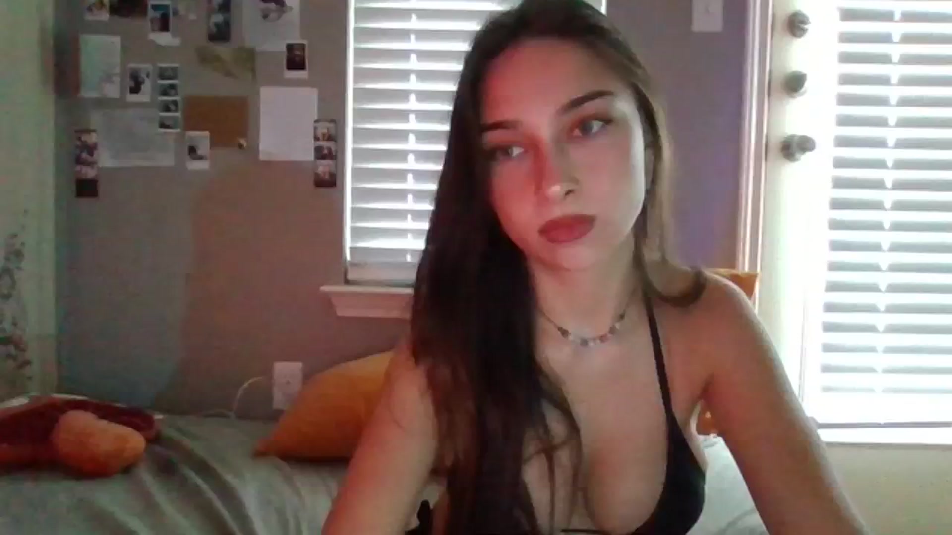Gallery image thumbnail from BabyRain444's myfreecams stream on, 09/12/2023, 23:01 image 1 of 20