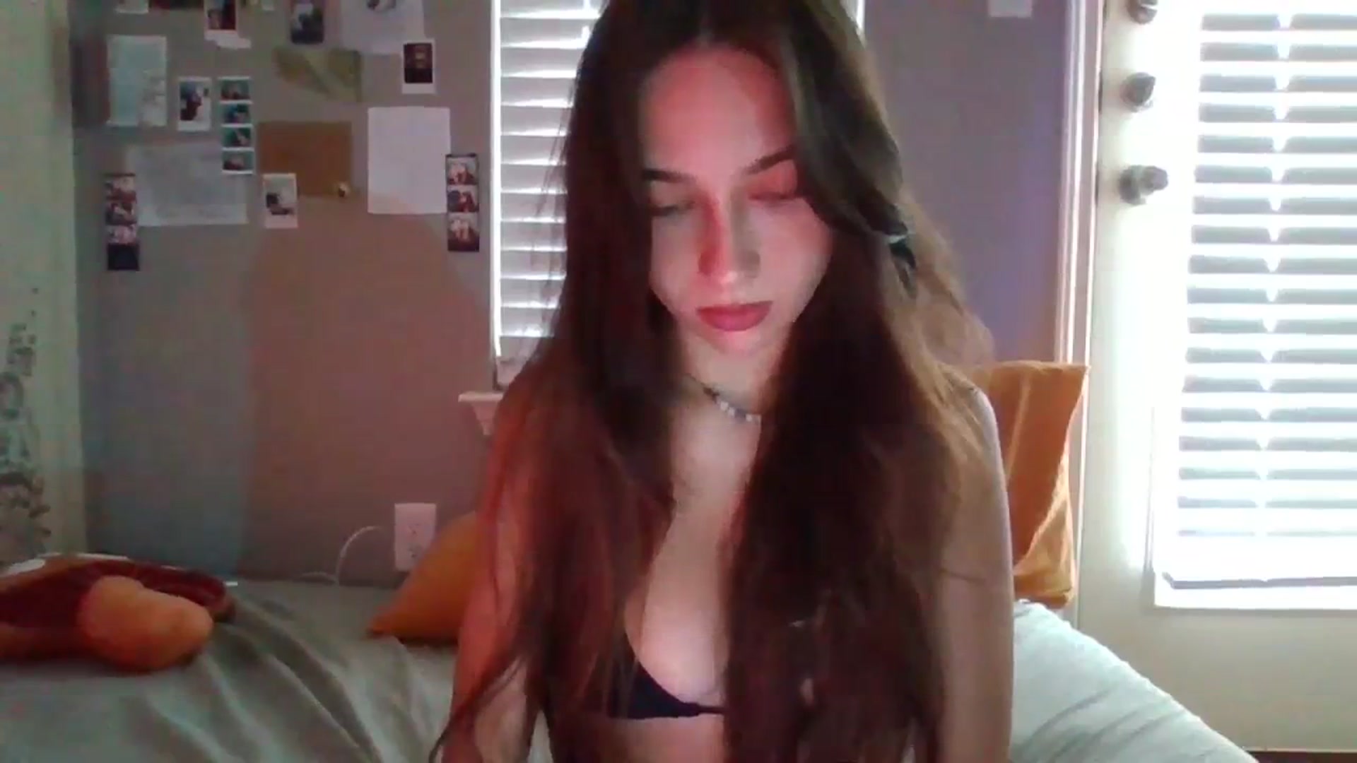 Gallery image thumbnail from BabyRain444's myfreecams stream on, 09/12/2023, 23:01 image 11 of 20