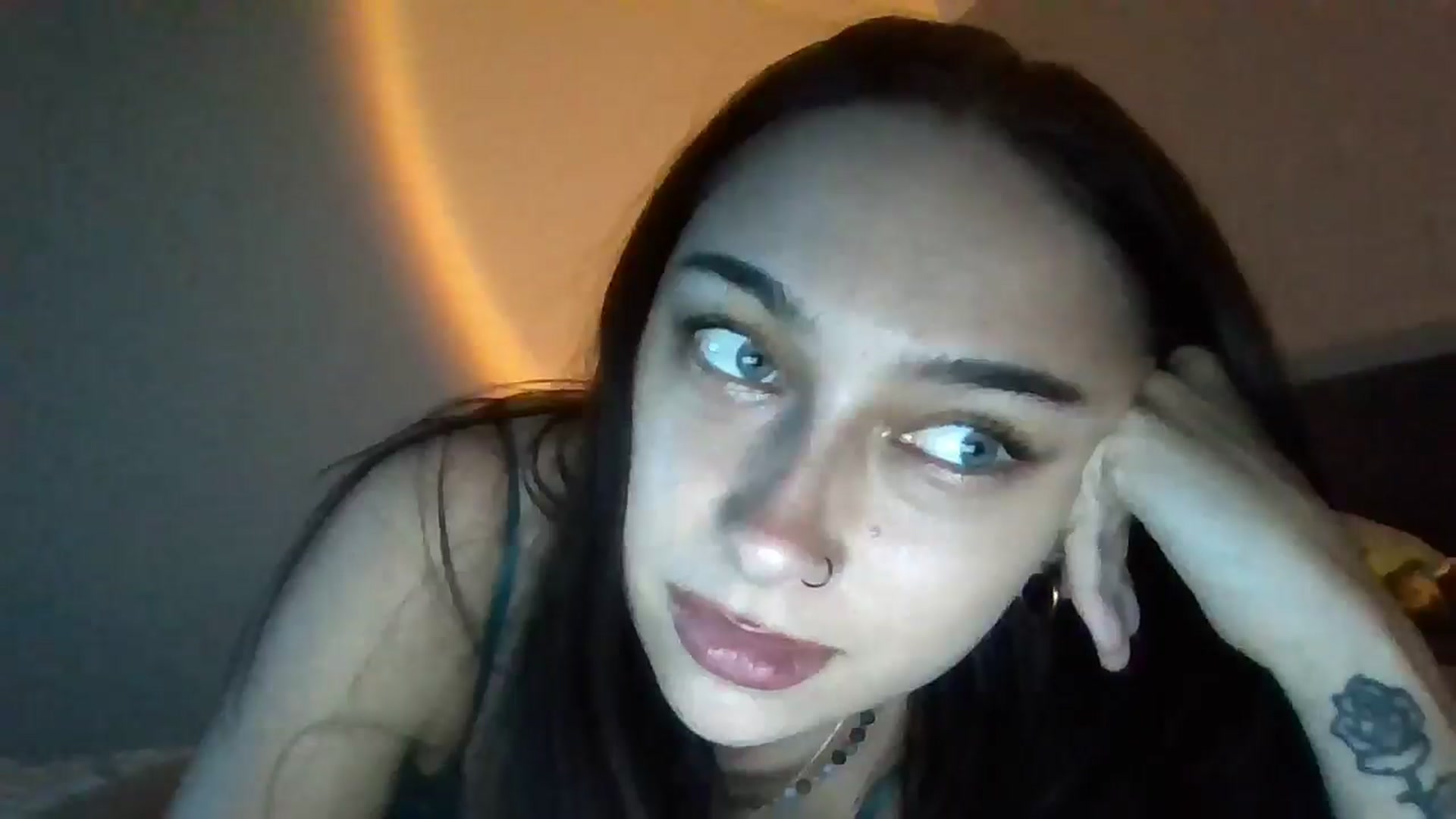 Gallery image thumbnail from BabyRain444's myfreecams stream on, 10/21/2024, 21:28 image 13 of 20