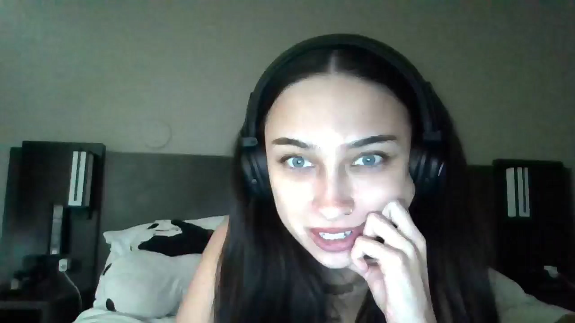 Gallery image thumbnail from BabyRain444's myfreecams stream on, 11/10/2024, 23:27 image 18 of 20