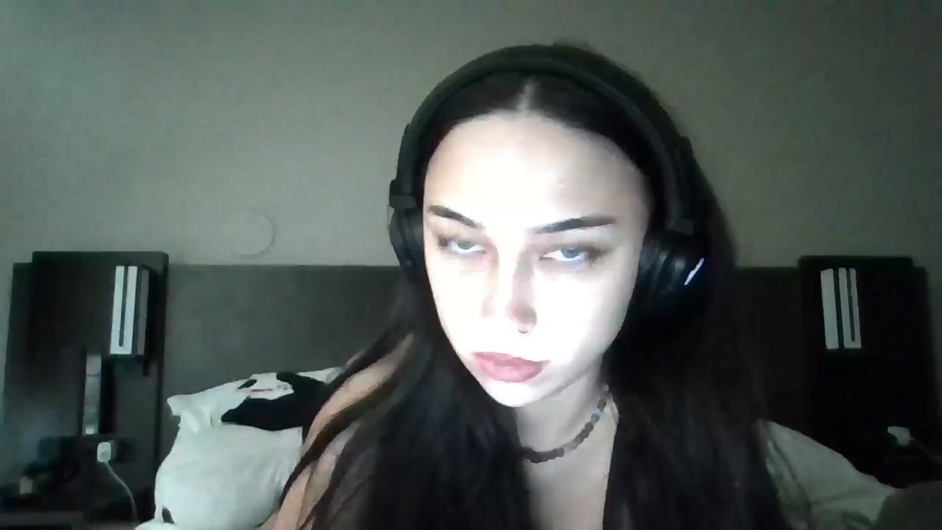 Gallery image thumbnail from BabyRain444's myfreecams stream on, 11/10/2024, 23:27 image 14 of 20