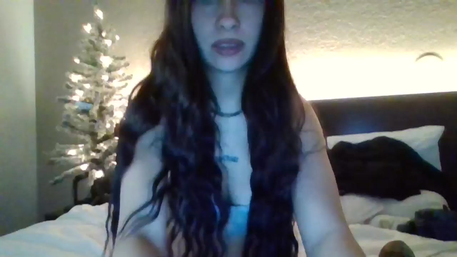 Gallery image thumbnail from BabyRain444's myfreecams stream on, 12/06/2024, 03:00 image 16 of 20