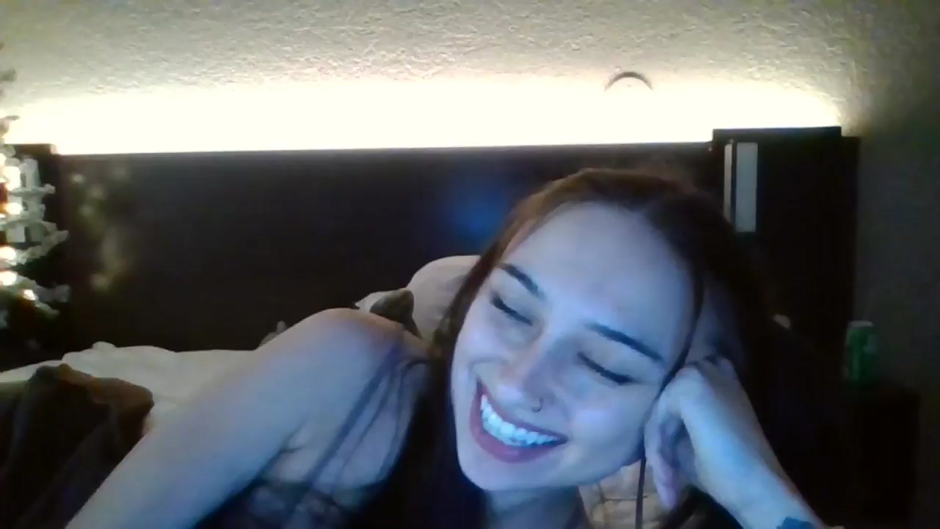 Gallery image thumbnail from BabyRain444's myfreecams stream on, 12/12/2024, 02:38 image 11 of 20