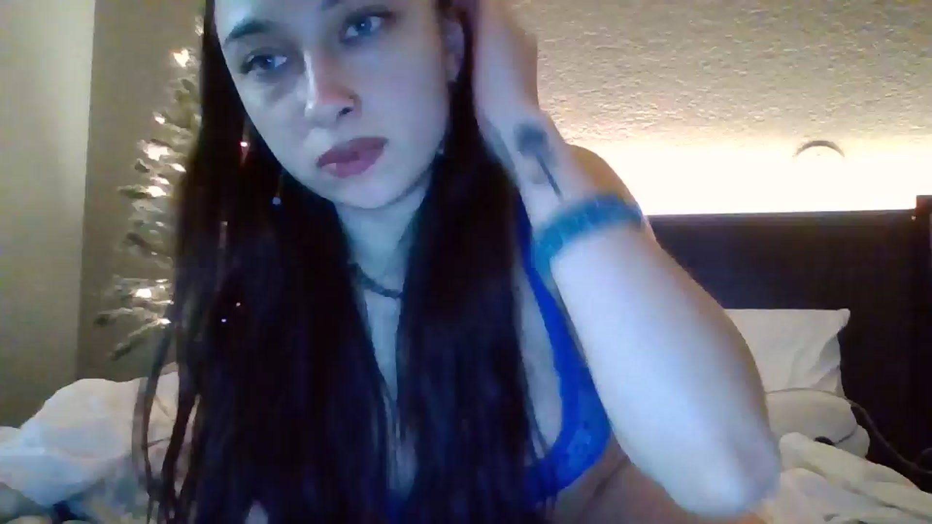 Gallery image thumbnail from BabyRain444's myfreecams stream on, 12/17/2024, 03:08 image 9 of 20