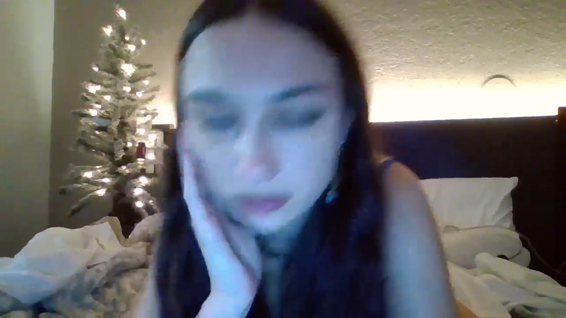 Gallery image thumbnail from BabyRain444's myfreecams stream on, 12/17/2024, 03:08 image 7 of 20