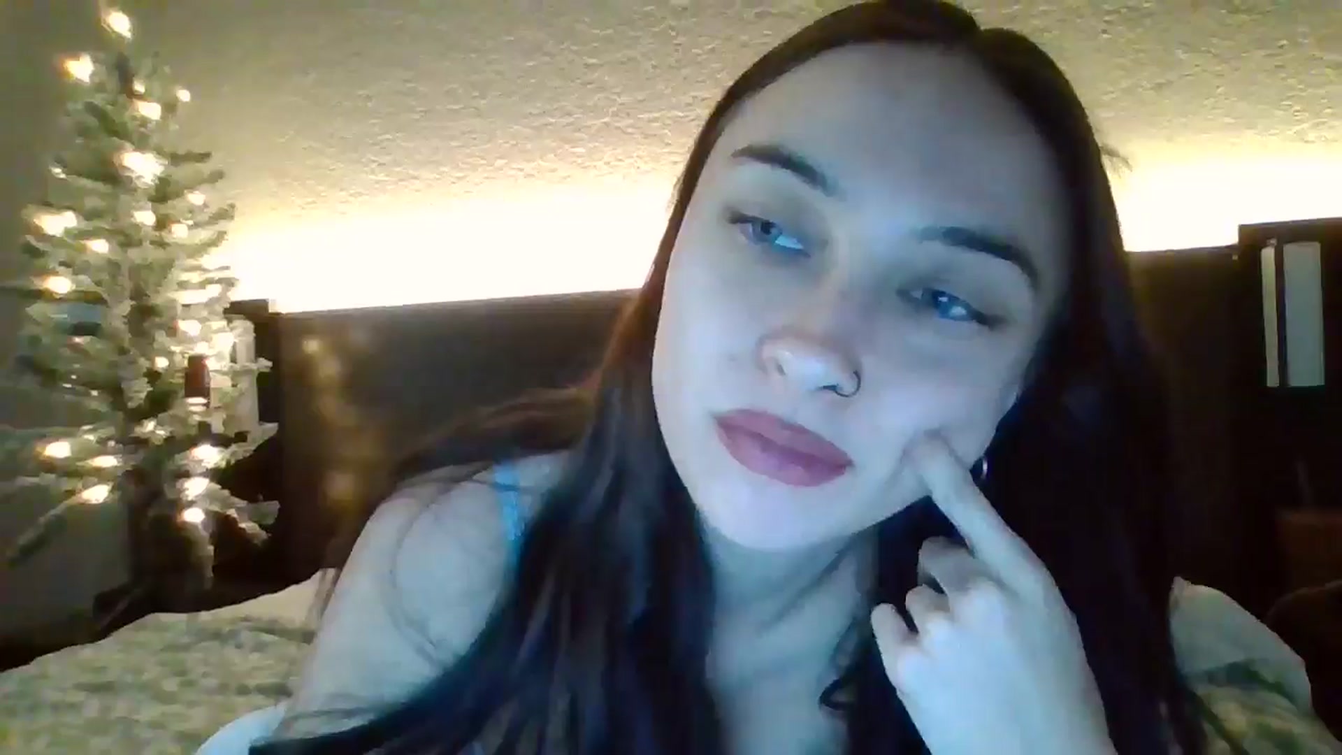 Gallery image thumbnail from BabyRain444's myfreecams stream on, 12/20/2024, 03:11 image 3 of 20
