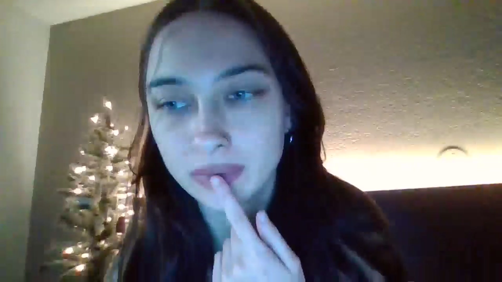 Gallery image thumbnail from BabyRain444's myfreecams stream on, 12/20/2024, 03:34 image 16 of 20
