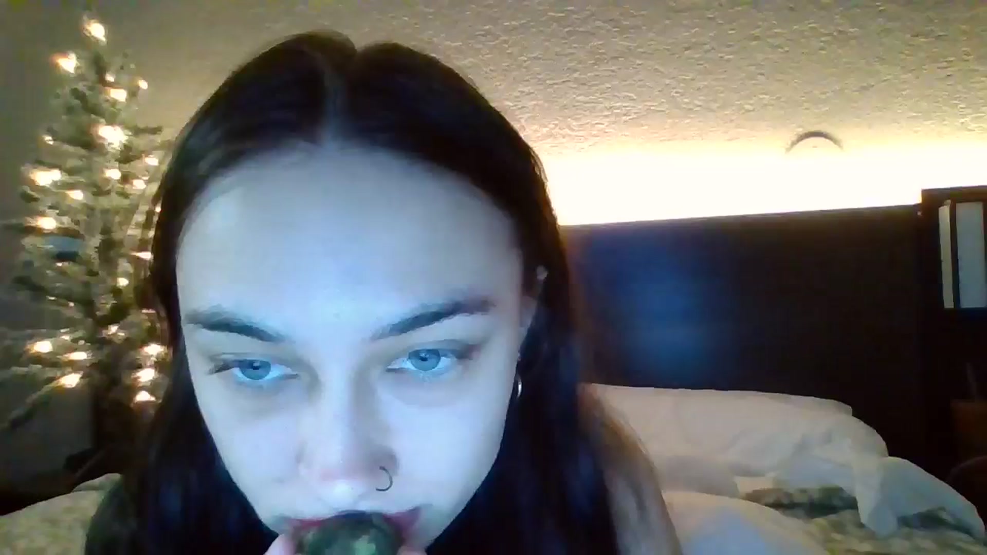 Gallery image thumbnail from BabyRain444's myfreecams stream on, 12/20/2024, 03:34 image 20 of 20
