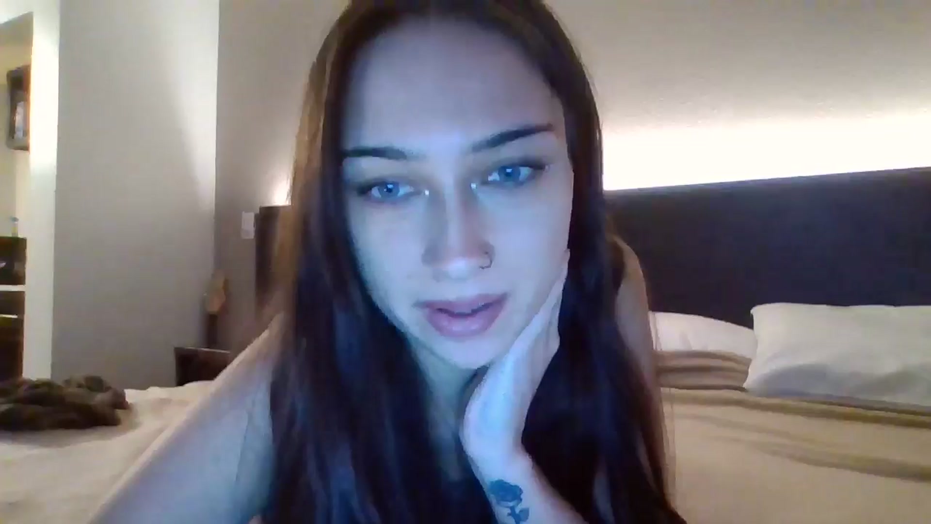 Gallery image thumbnail from BabyRain444's myfreecams stream on, 01/04/2025, 01:33 image 4 of 20