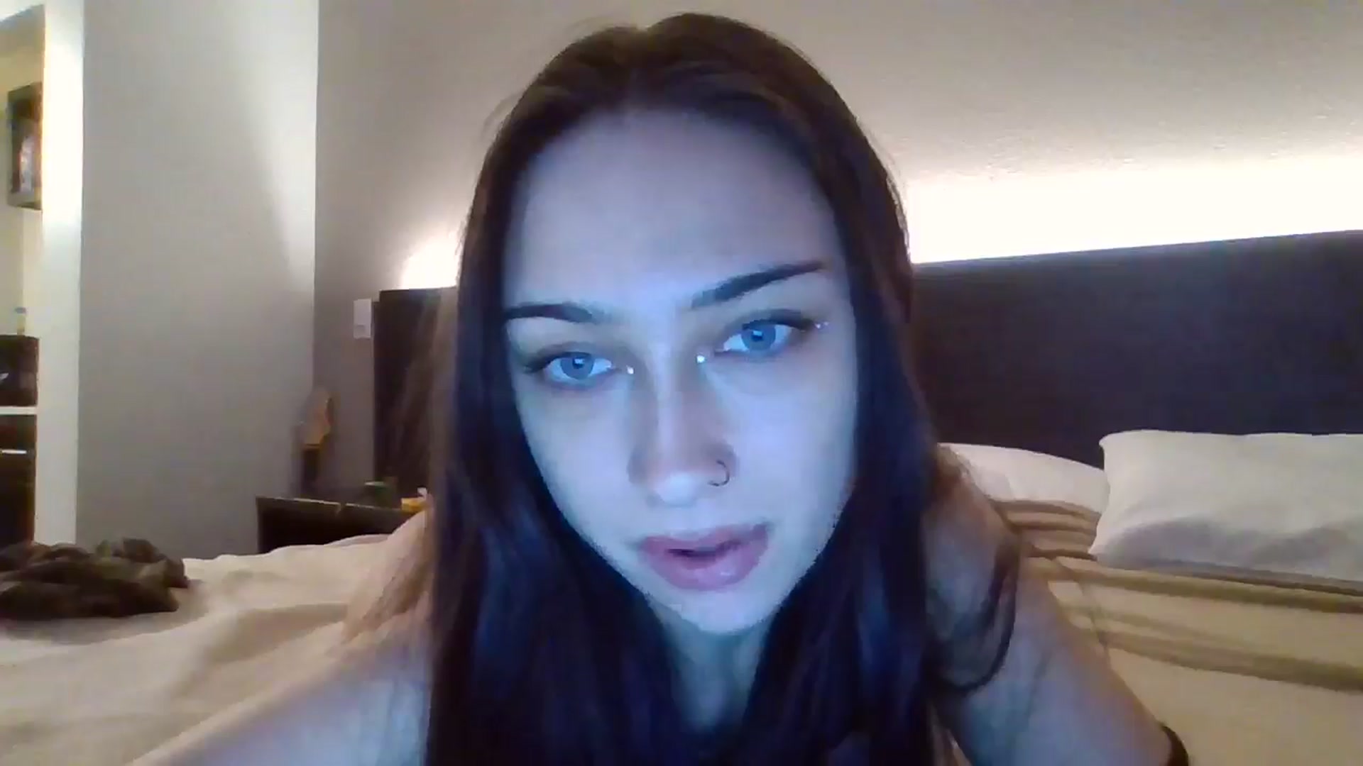 Gallery image thumbnail from BabyRain444's myfreecams stream on, 01/04/2025, 01:33 image 3 of 20