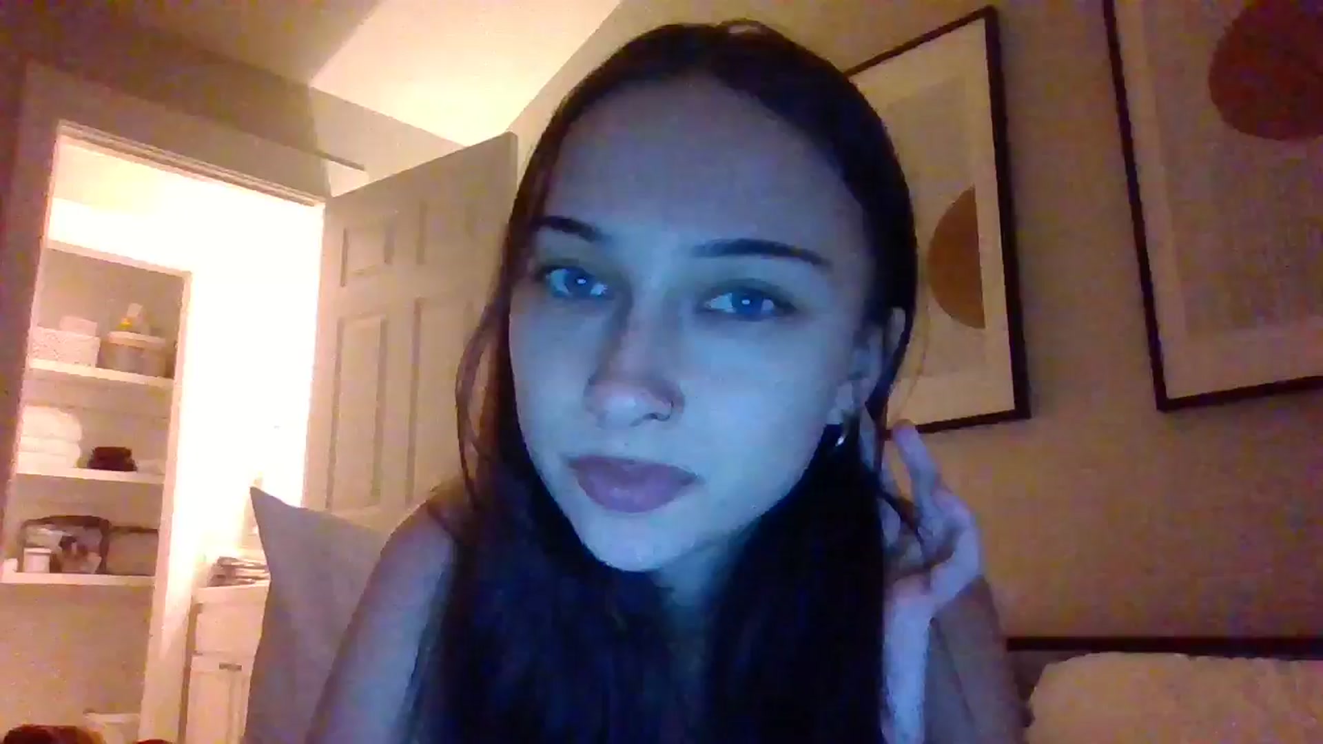 Gallery image thumbnail from BabyRain444's myfreecams stream on, 02/02/2025, 23:42 image 17 of 20