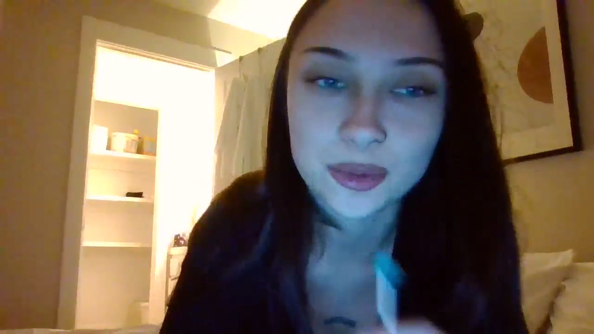 Gallery image thumbnail from BabyRain444's myfreecams stream on, 02/14/2025, 06:32 image 6 of 20
