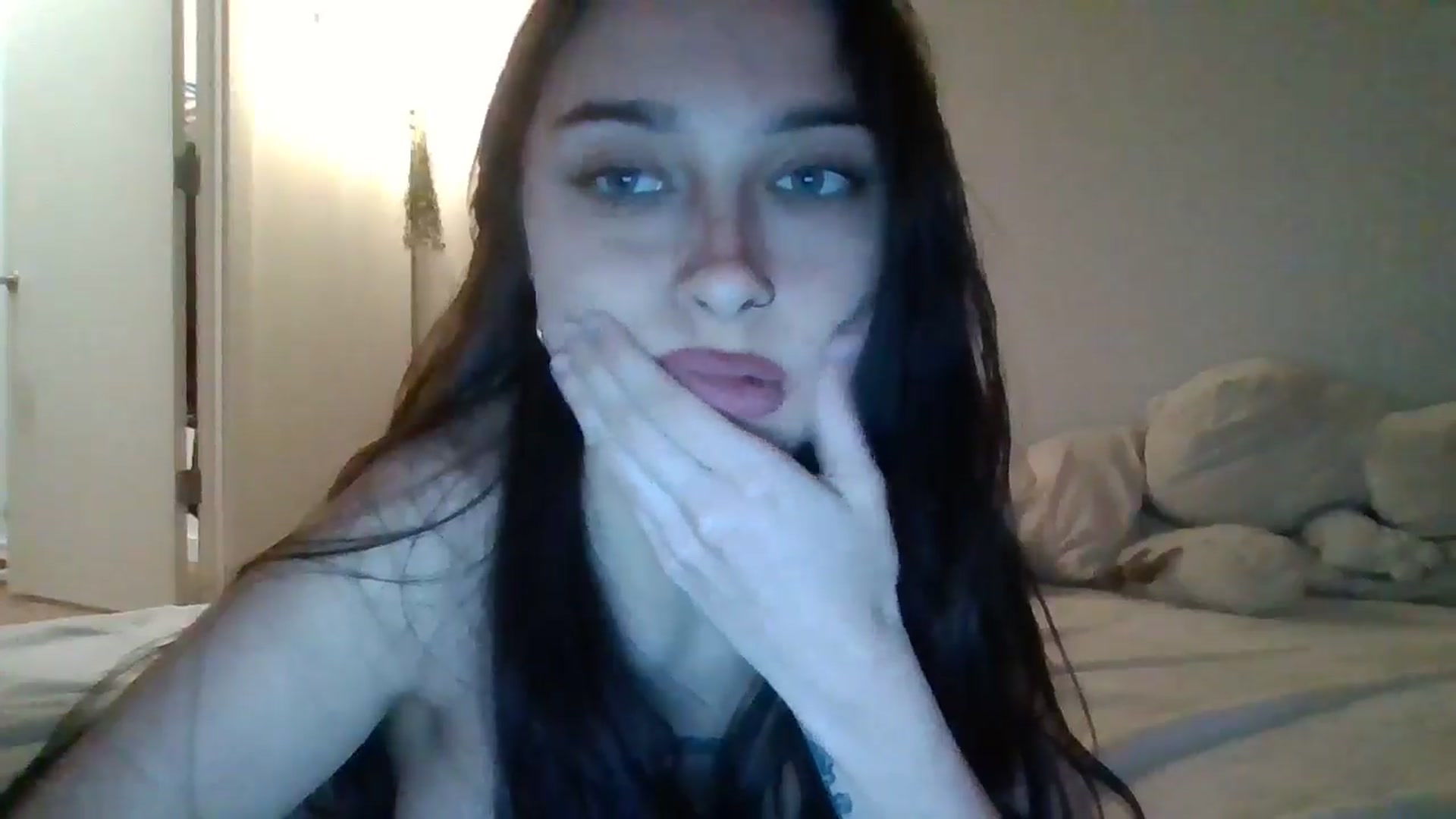 Gallery image thumbnail from BabyRain444's myfreecams stream on, 04/10/2025, 08:21 image 10 of 20