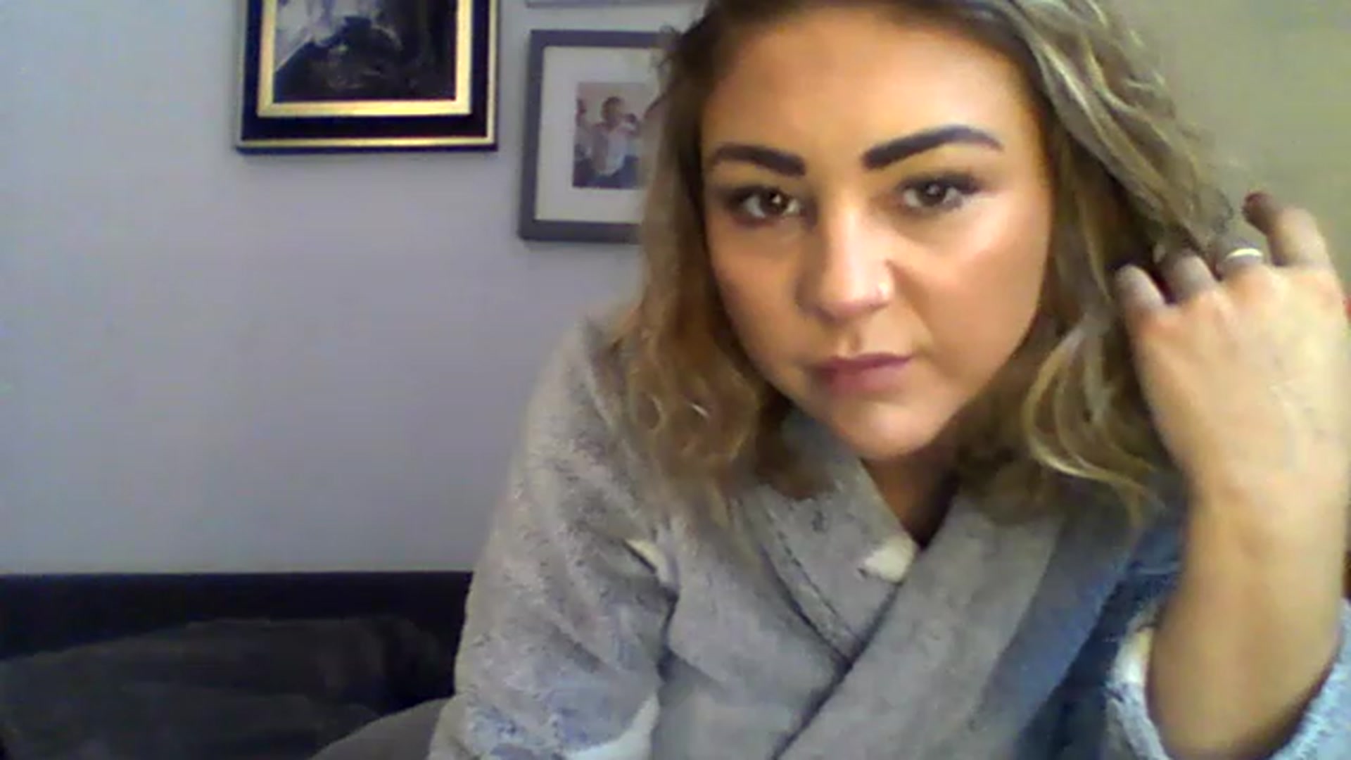 Gallery image thumbnail from BabyRoxoxox's myfreecams stream on, 03/29/2023, 10:18 image 20 of 20