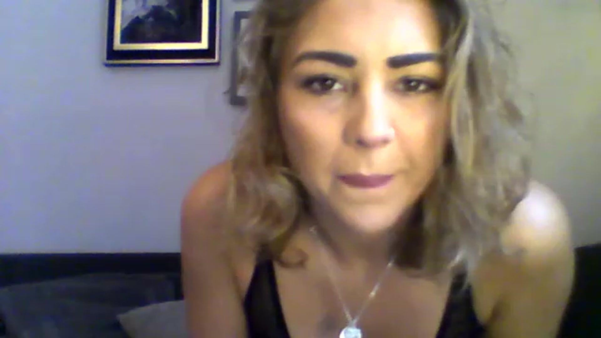 Gallery image thumbnail from BabyRoxoxox's myfreecams stream on, 03/29/2023, 10:18 image 4 of 20