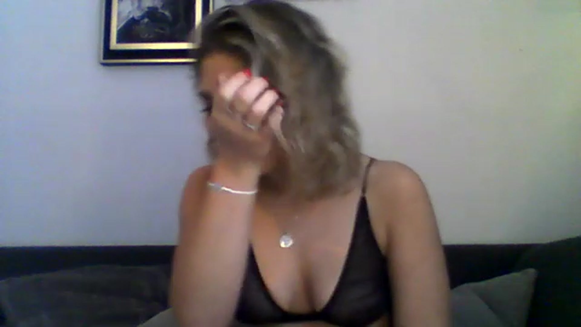 Gallery image thumbnail from BabyRoxoxox's myfreecams stream on, 03/29/2023, 10:18 image 11 of 20
