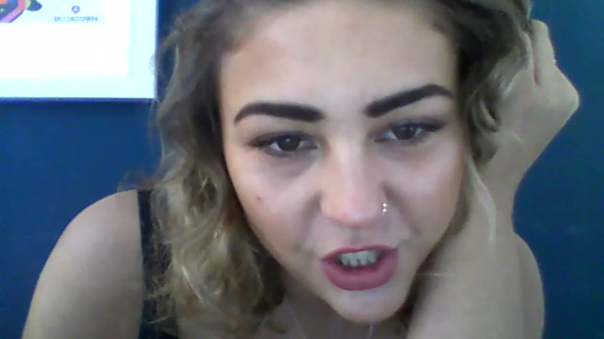 Gallery image thumbnail from BabyRoxoxox's myfreecams stream on, 03/30/2023, 10:45 image 7 of 20