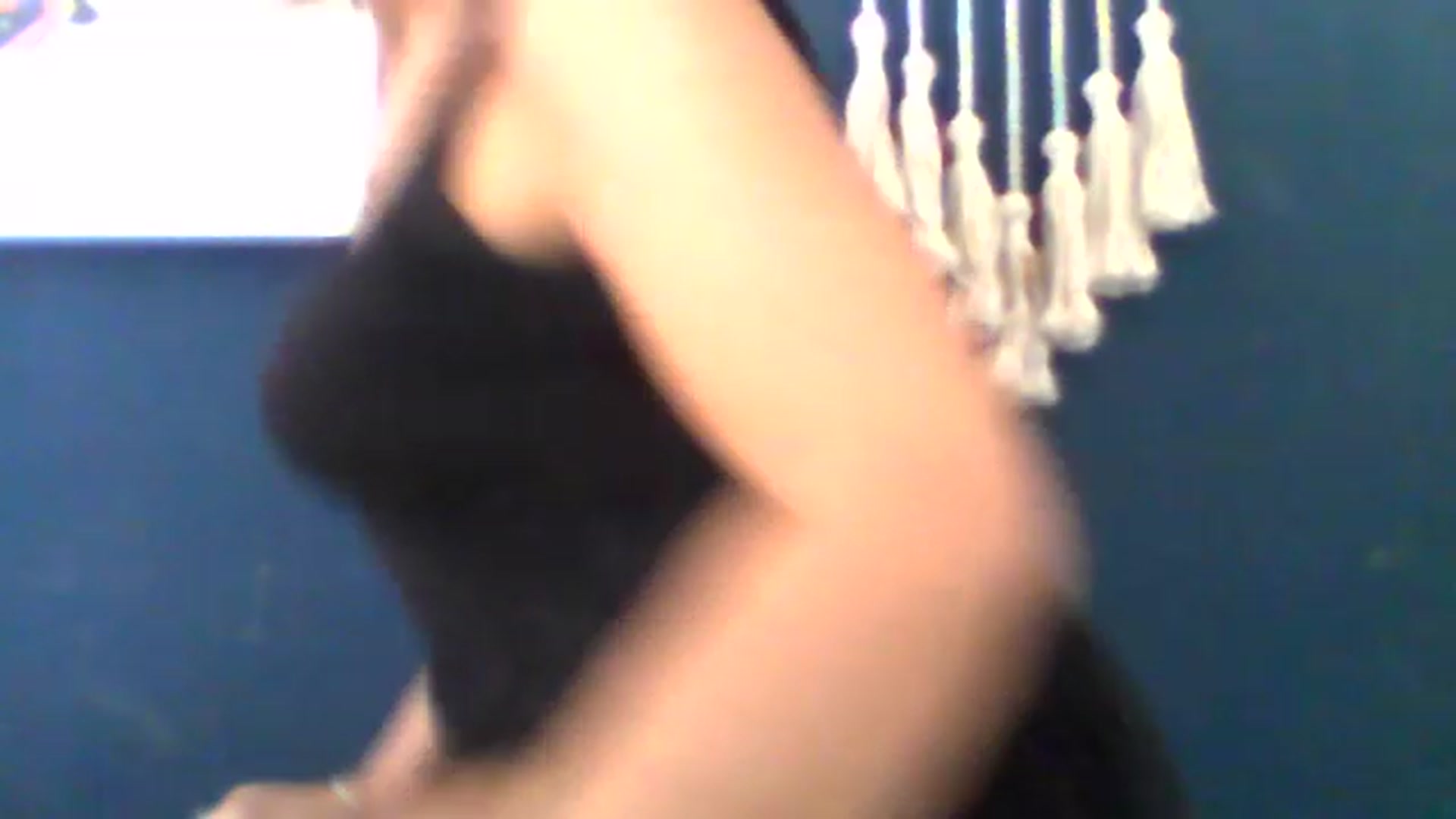 Gallery image thumbnail from BabyRoxoxox's myfreecams stream on, 03/30/2023, 10:45 image 8 of 20
