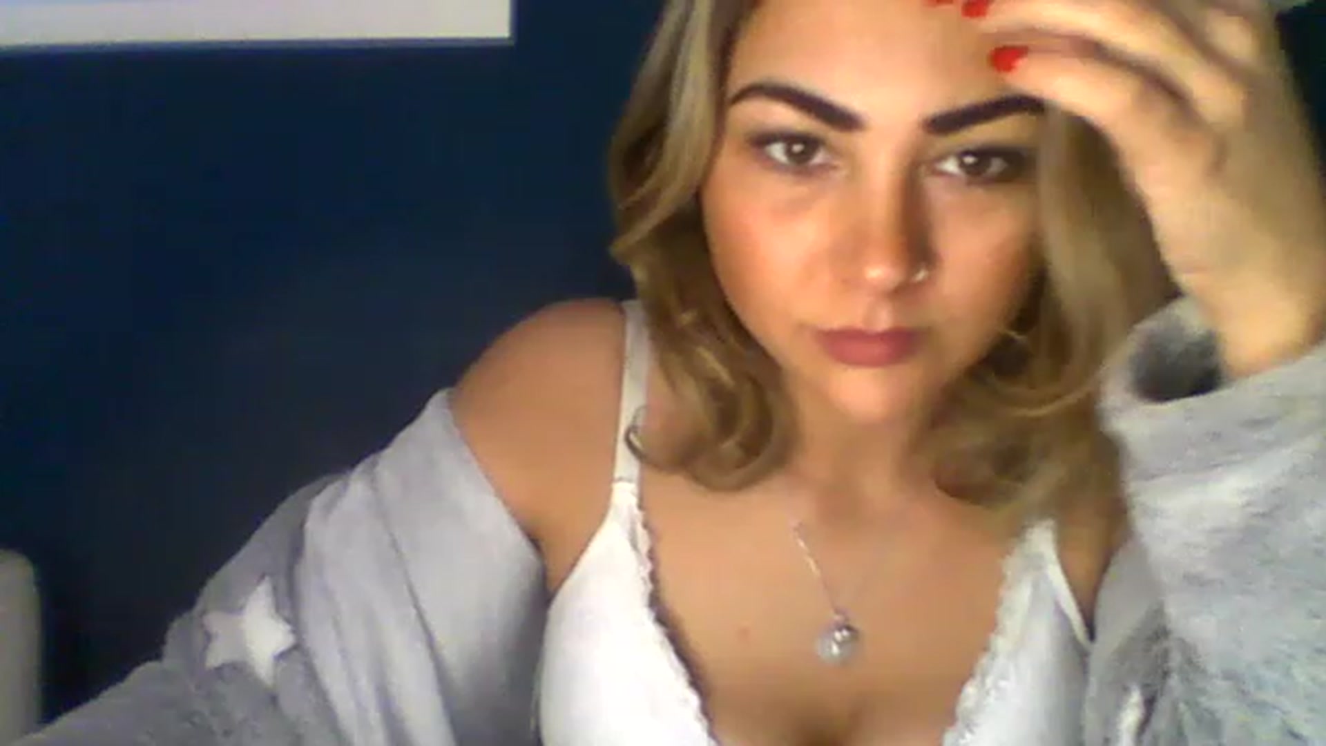 Gallery image thumbnail from BabyRoxoxox's myfreecams stream on, 04/01/2023, 12:47 image 18 of 20