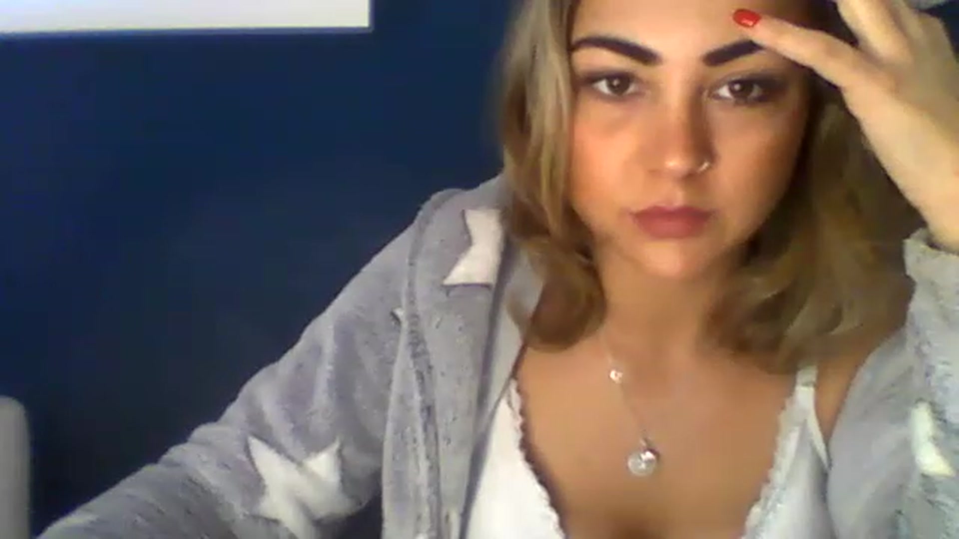 Gallery image thumbnail from BabyRoxoxox's myfreecams stream on, 04/01/2023, 12:47 image 3 of 20