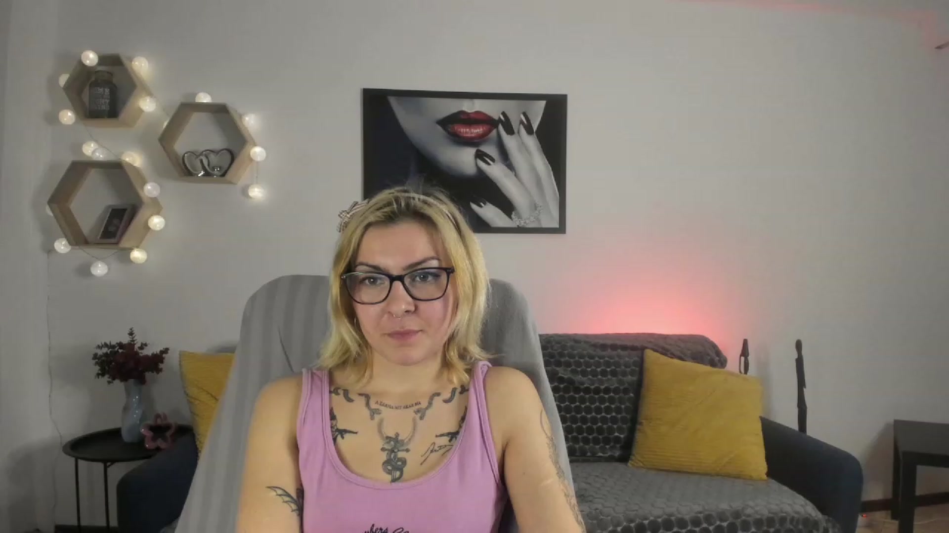 Gallery image thumbnail from Baby_Brynn18's myfreecams stream on, 04/05/2023, 20:26 image 20 of 20
