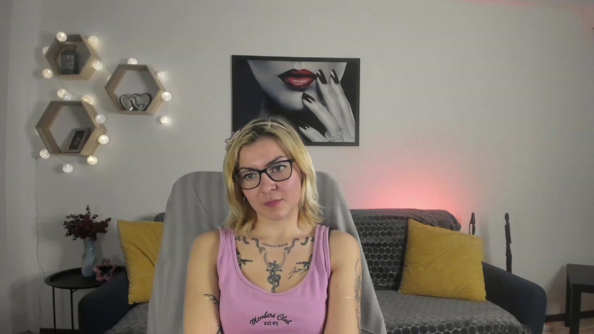 Gallery image thumbnail from Baby_Brynn18's myfreecams stream on, 04/05/2023, 20:26 image 6 of 20
