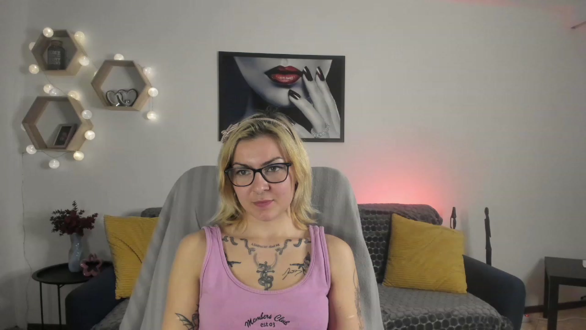 Gallery image thumbnail from Baby_Brynn18's myfreecams stream on, 04/05/2023, 20:55 image 18 of 20