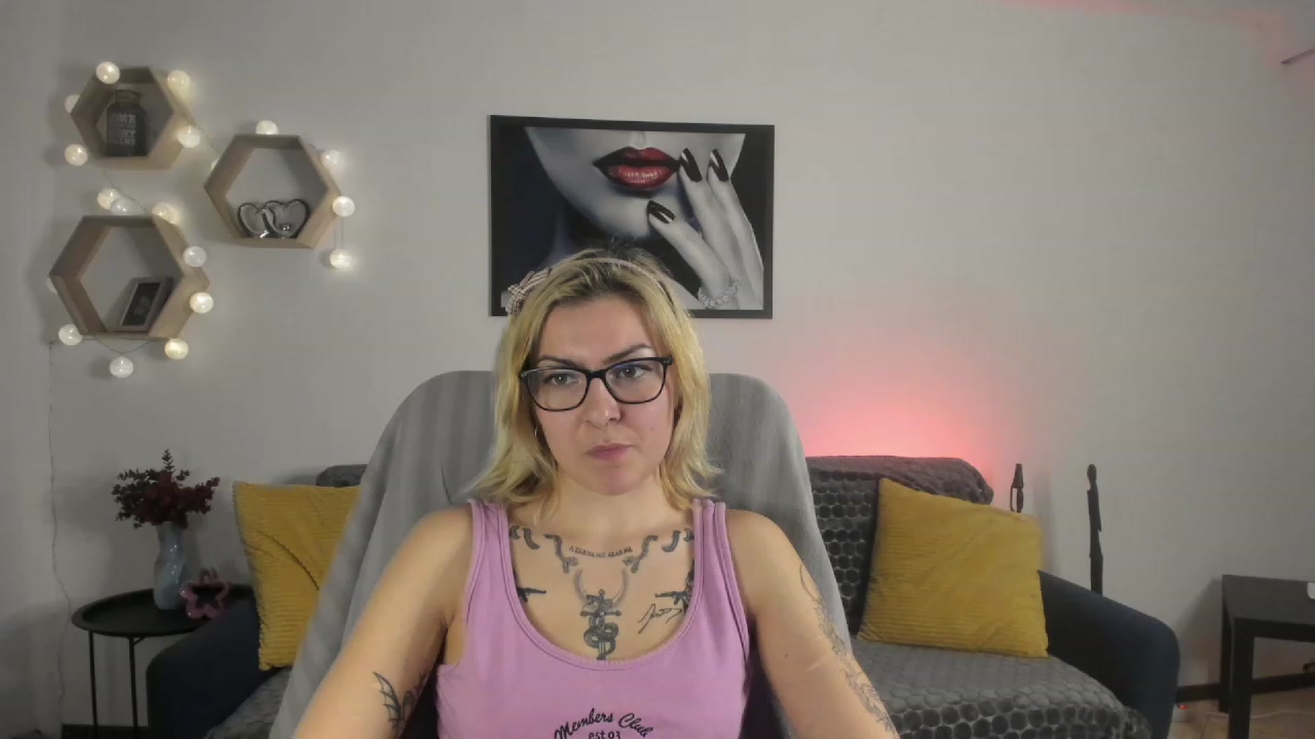 Gallery image thumbnail from Baby_Brynn18's myfreecams stream on, 04/05/2023, 20:55 image 9 of 20