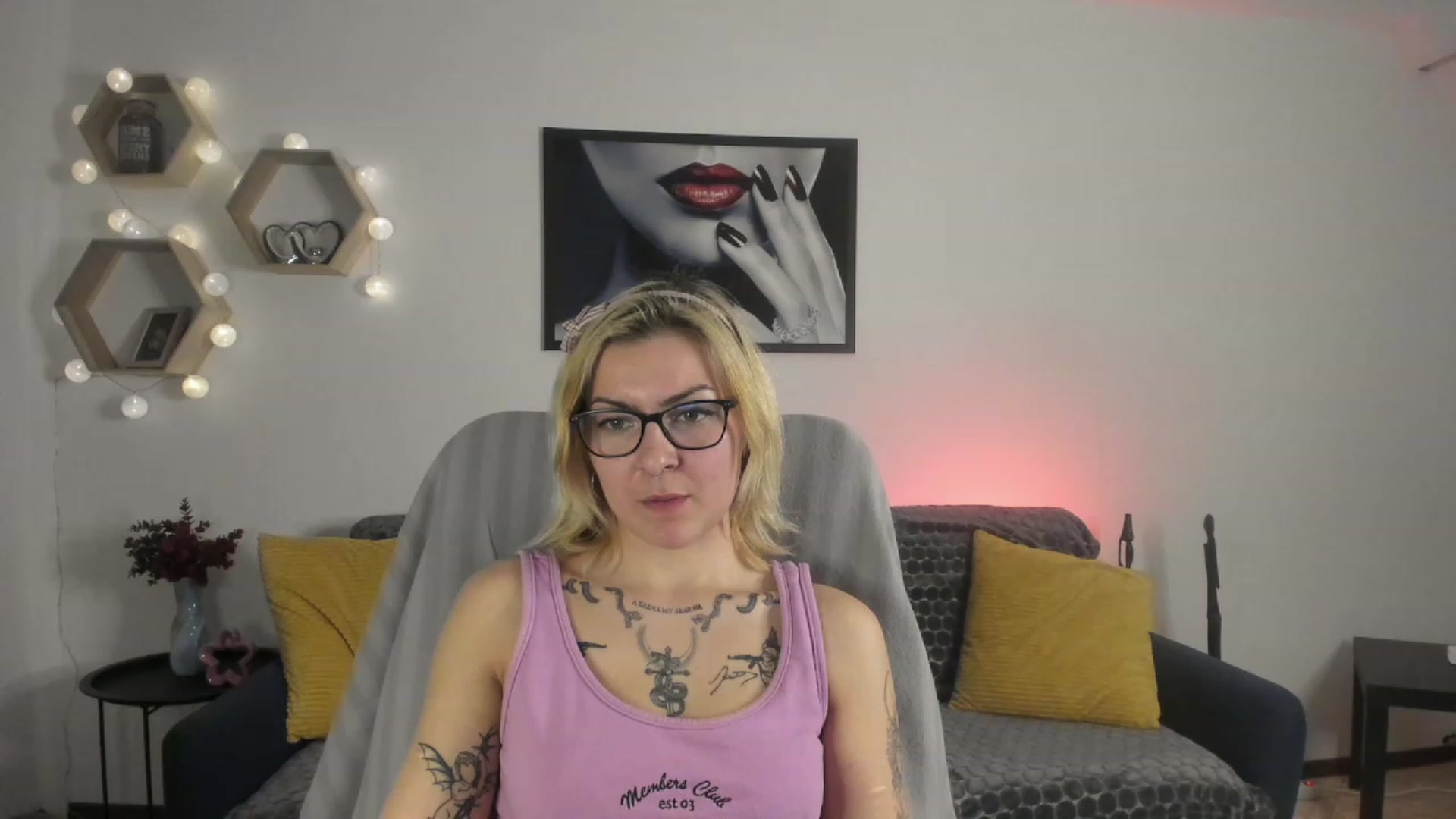 Gallery image thumbnail from Baby_Brynn18's myfreecams stream on, 04/05/2023, 20:55 image 19 of 20
