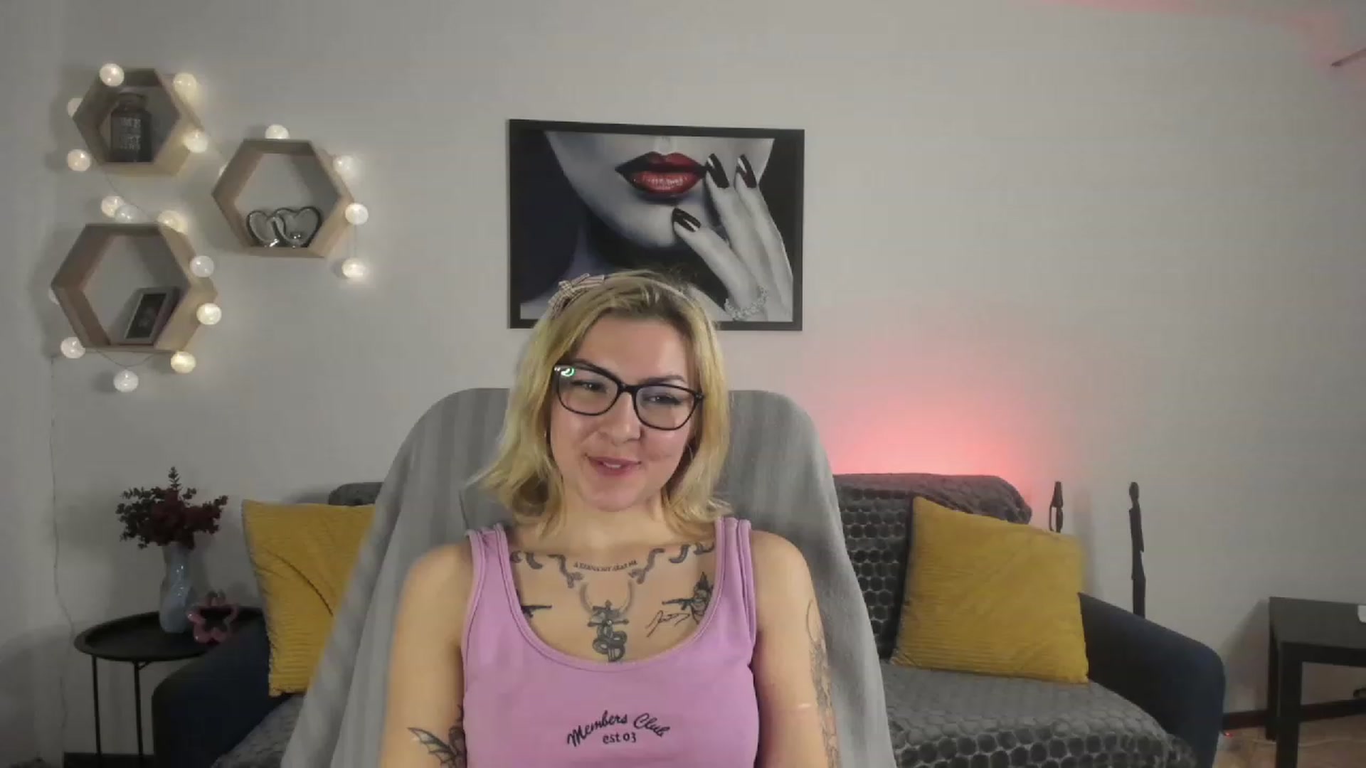 Gallery image thumbnail from Baby_Brynn18's myfreecams stream on, 04/05/2023, 20:55 image 16 of 20