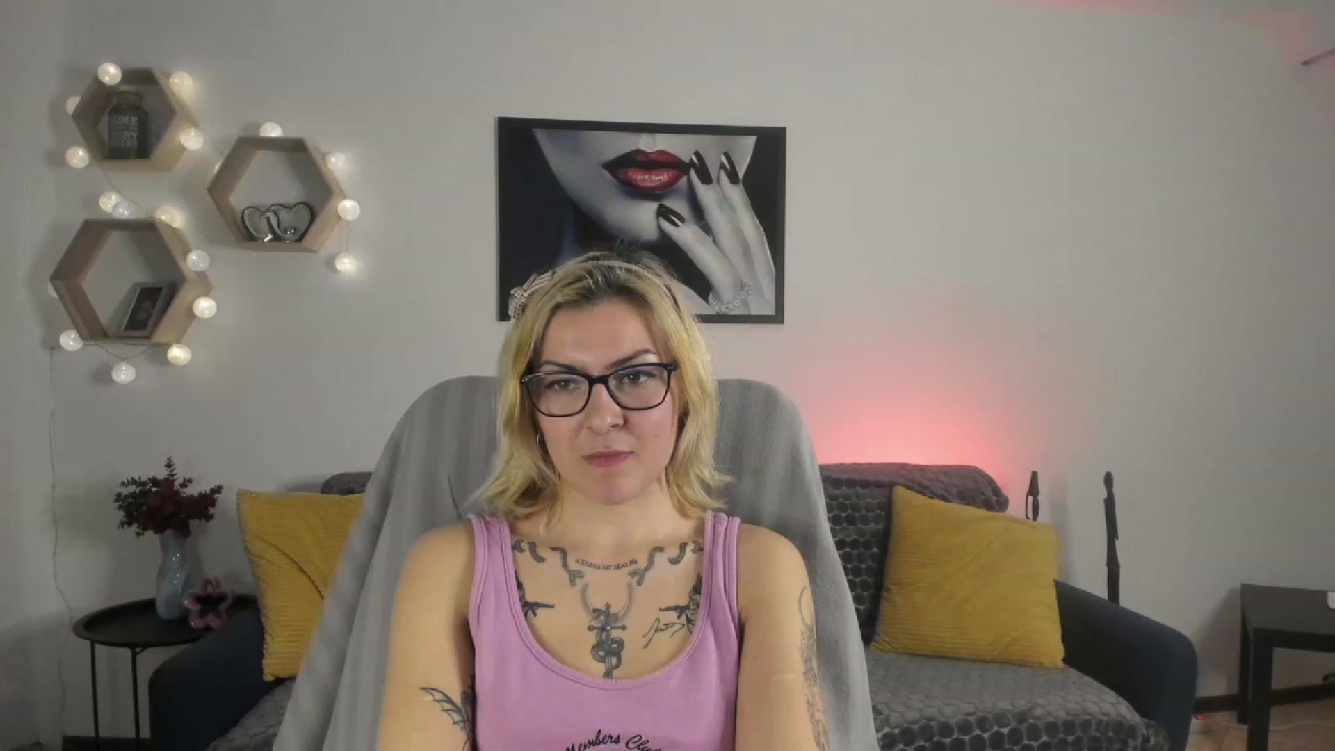 Gallery image thumbnail from Baby_Brynn18's myfreecams stream on, 04/05/2023, 20:55 image 6 of 20