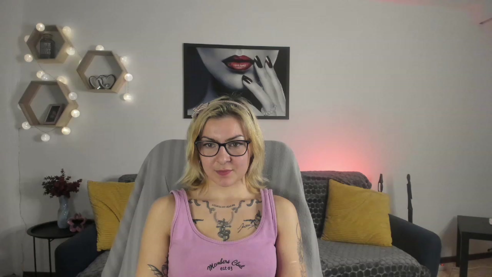 Gallery image thumbnail from Baby_Brynn18's myfreecams stream on, 04/05/2023, 20:55 image 17 of 20