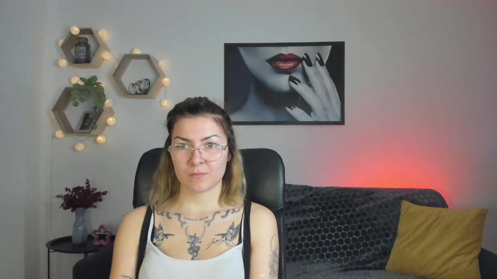 Gallery image thumbnail from Baby_Brynn18's myfreecams stream on, 04/25/2023, 20:31 image 5 of 20