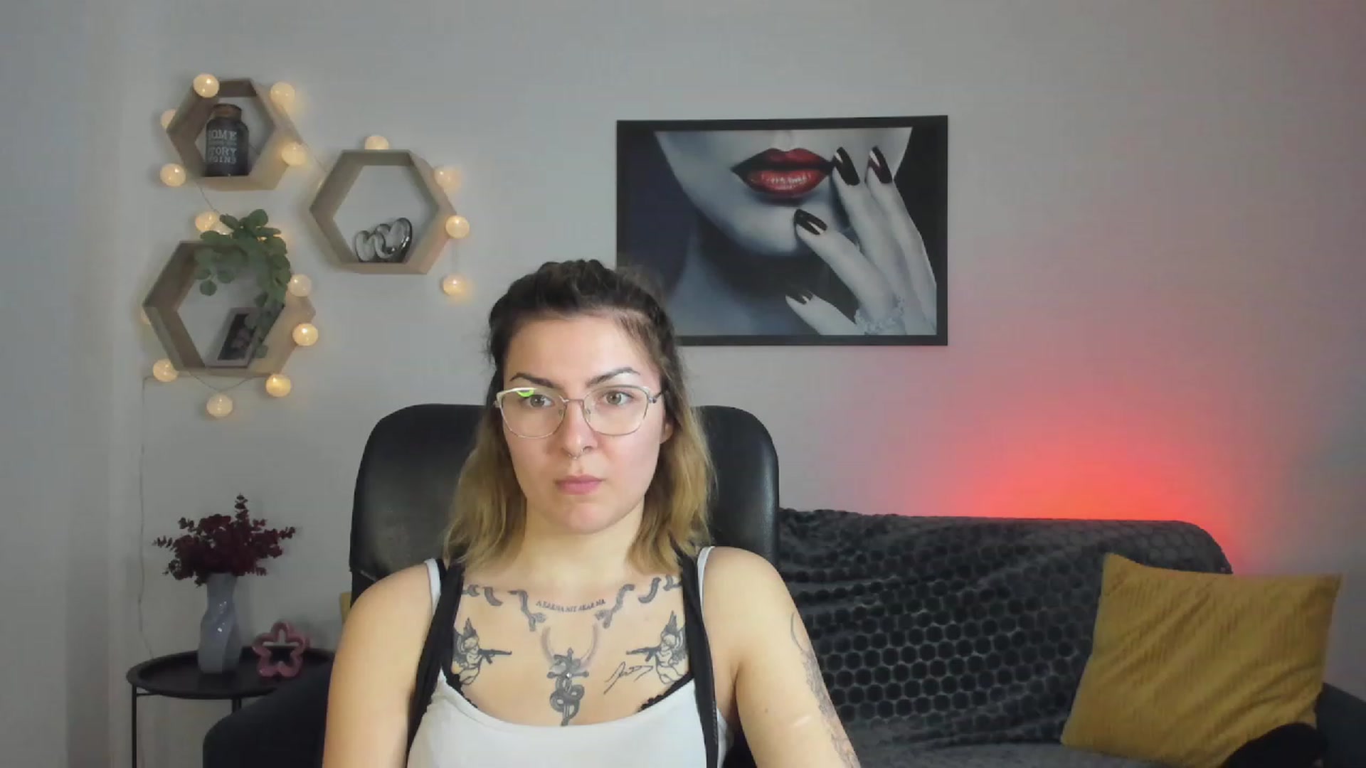 Gallery image thumbnail from Baby_Brynn18's myfreecams stream on, 04/25/2023, 20:31 image 13 of 20