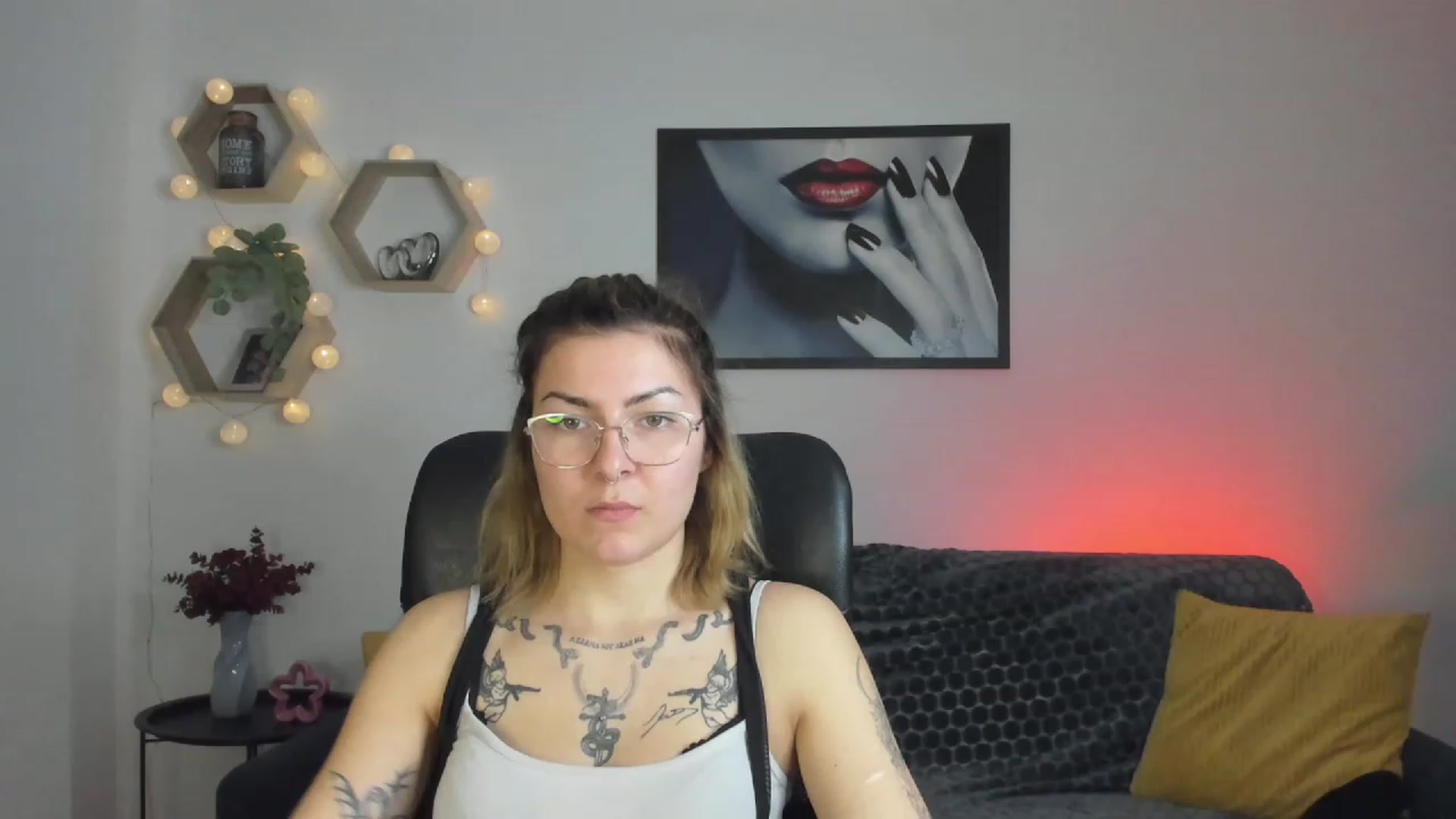 Gallery image thumbnail from Baby_Brynn18's myfreecams stream on, 04/25/2023, 20:31 image 12 of 20