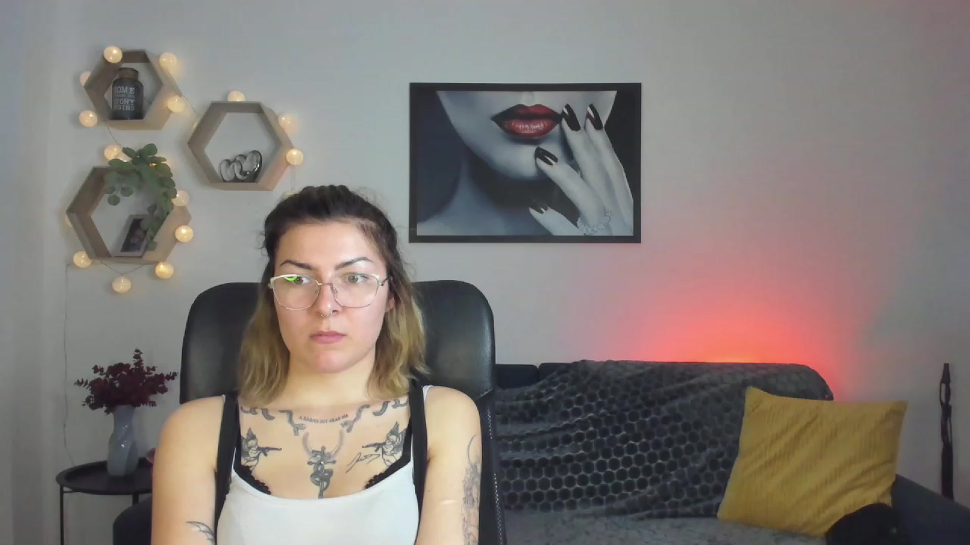 Gallery image thumbnail from Baby_Brynn18's myfreecams stream on, 04/25/2023, 22:49 image 9 of 20