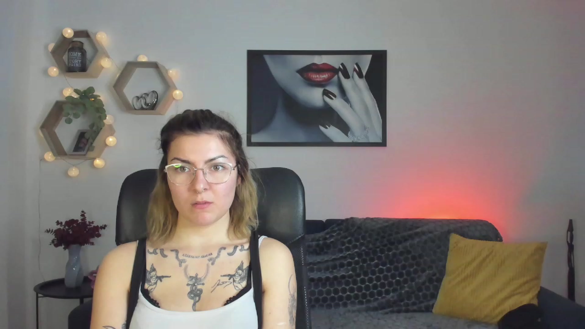 Gallery image thumbnail from Baby_Brynn18's myfreecams stream on, 04/25/2023, 22:49 image 3 of 20