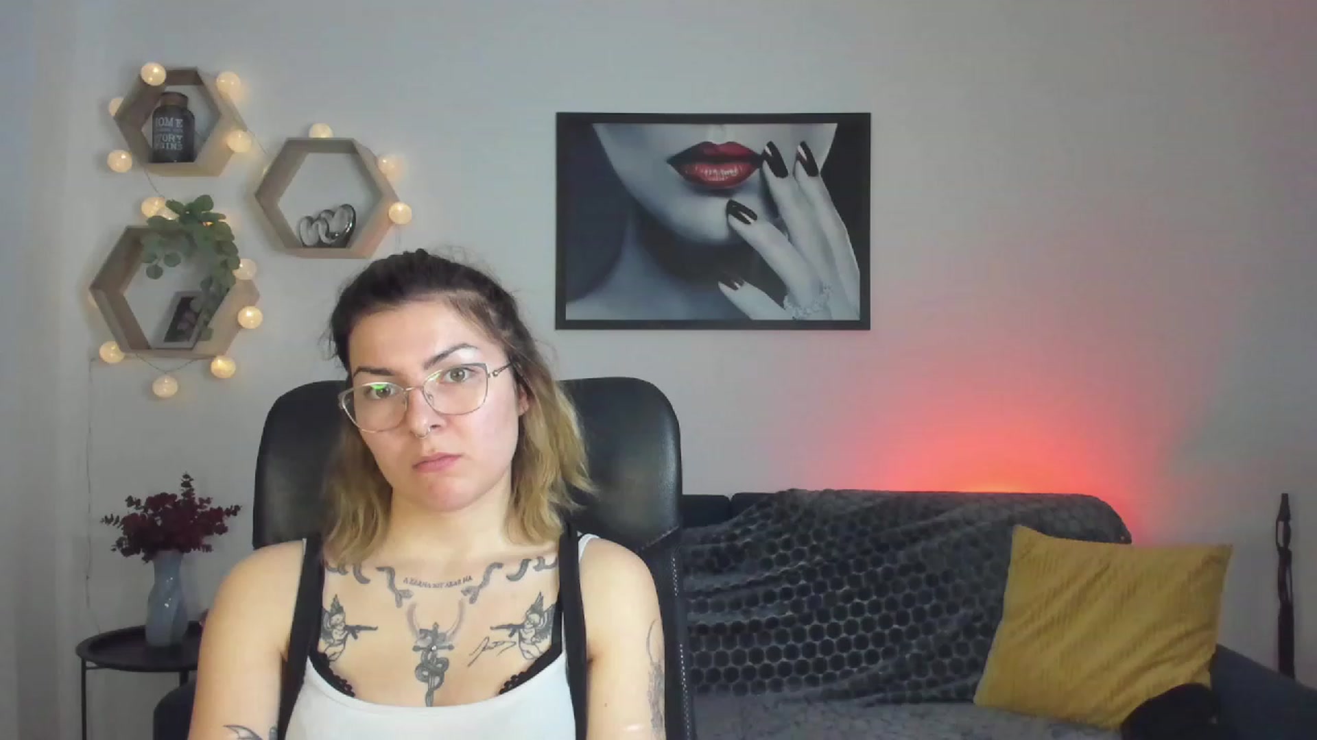 Gallery image thumbnail from Baby_Brynn18's myfreecams stream on, 04/25/2023, 22:49 image 8 of 20